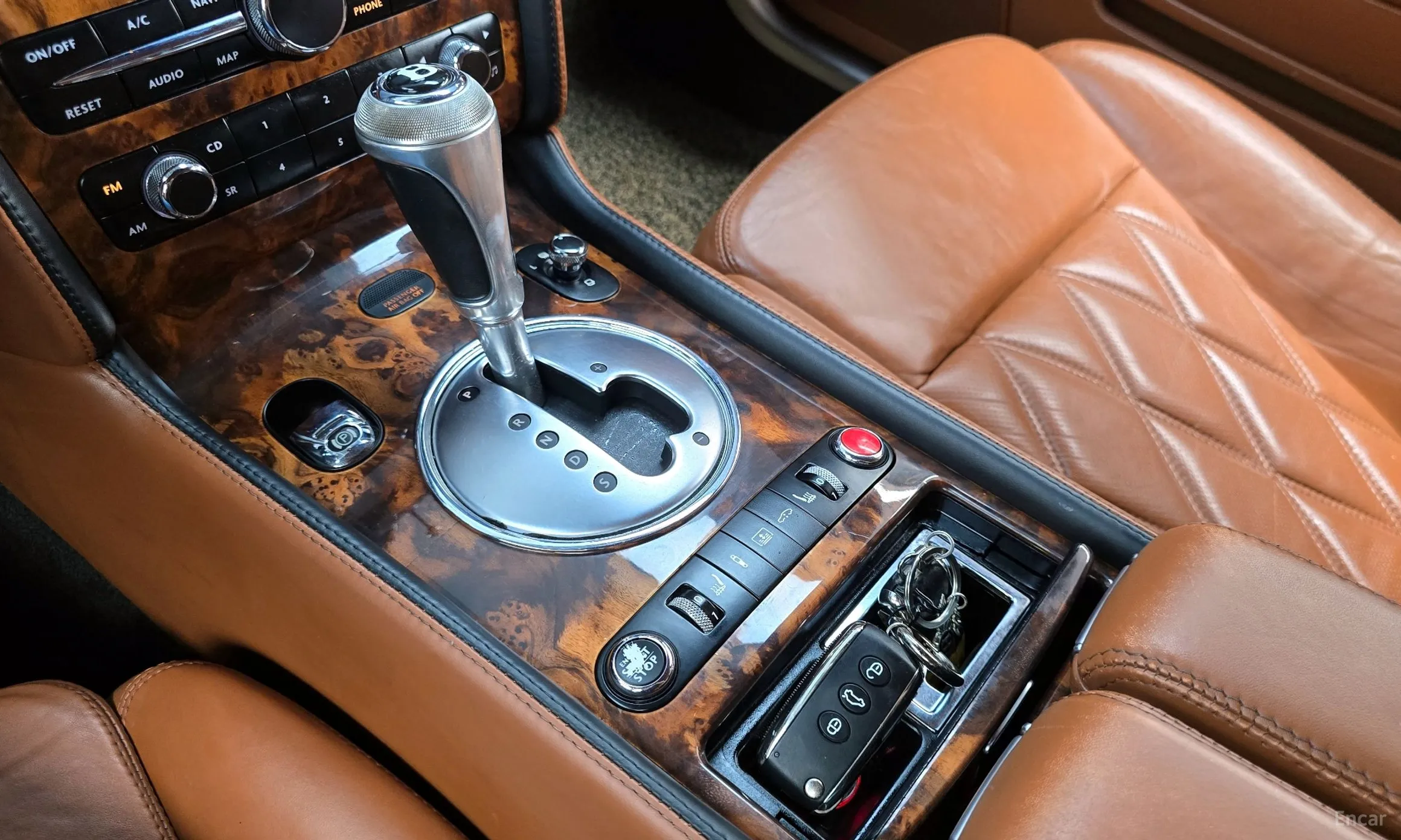 Bentley Flying Spur Gen 1 превью 9