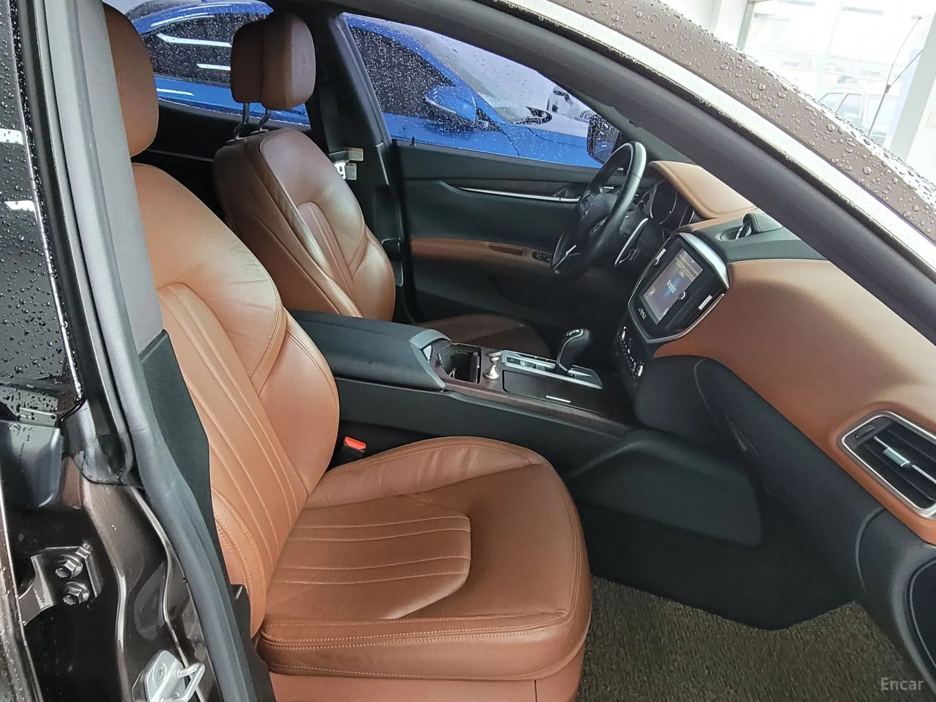 Maserati Ghibli превью 9