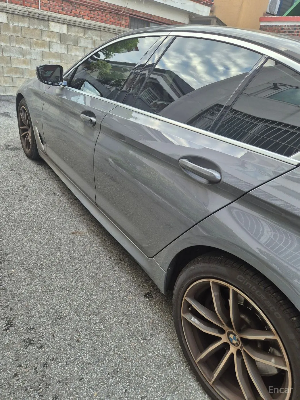 BMW 5 Series (G30) превью 5