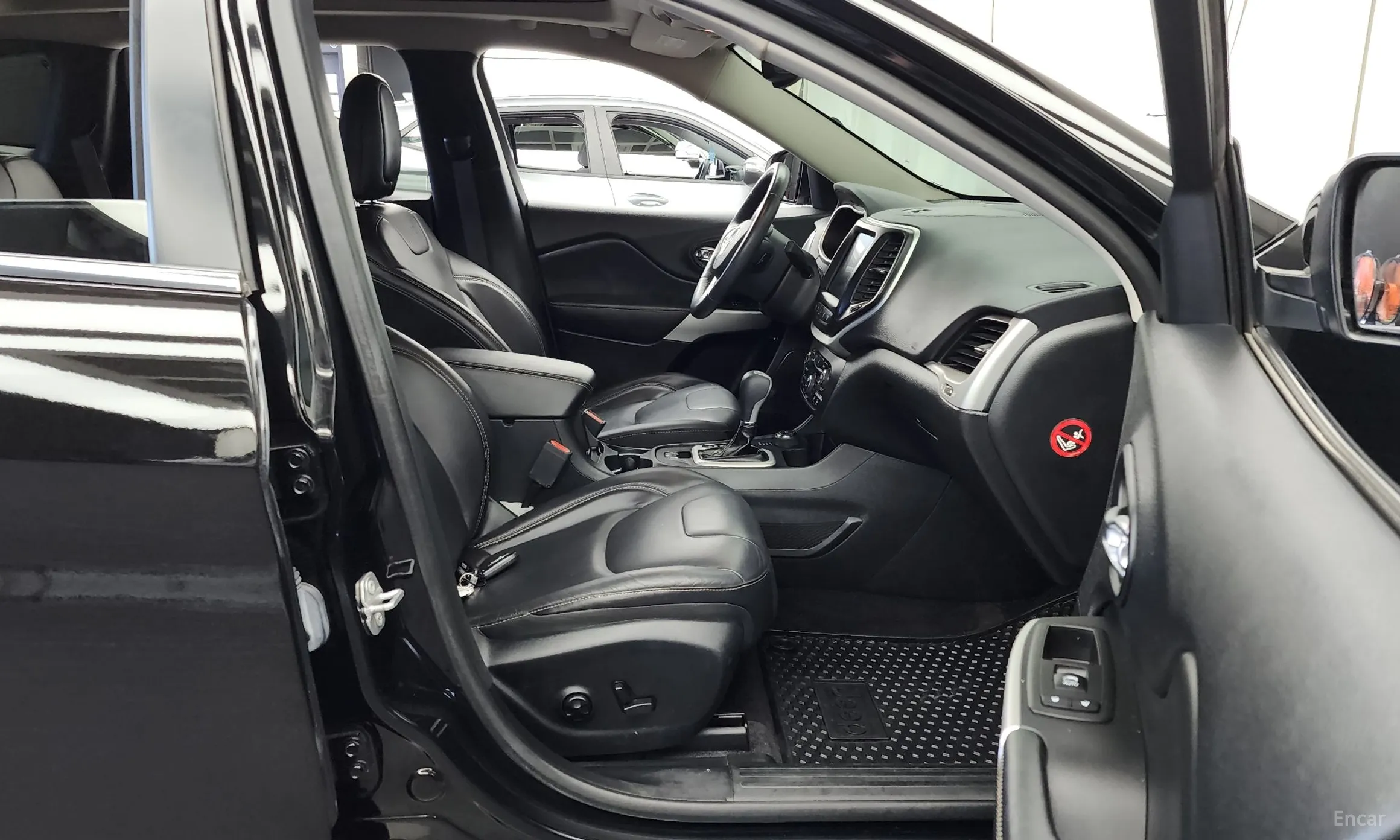 Jeep Cherokee (KL) превью 11