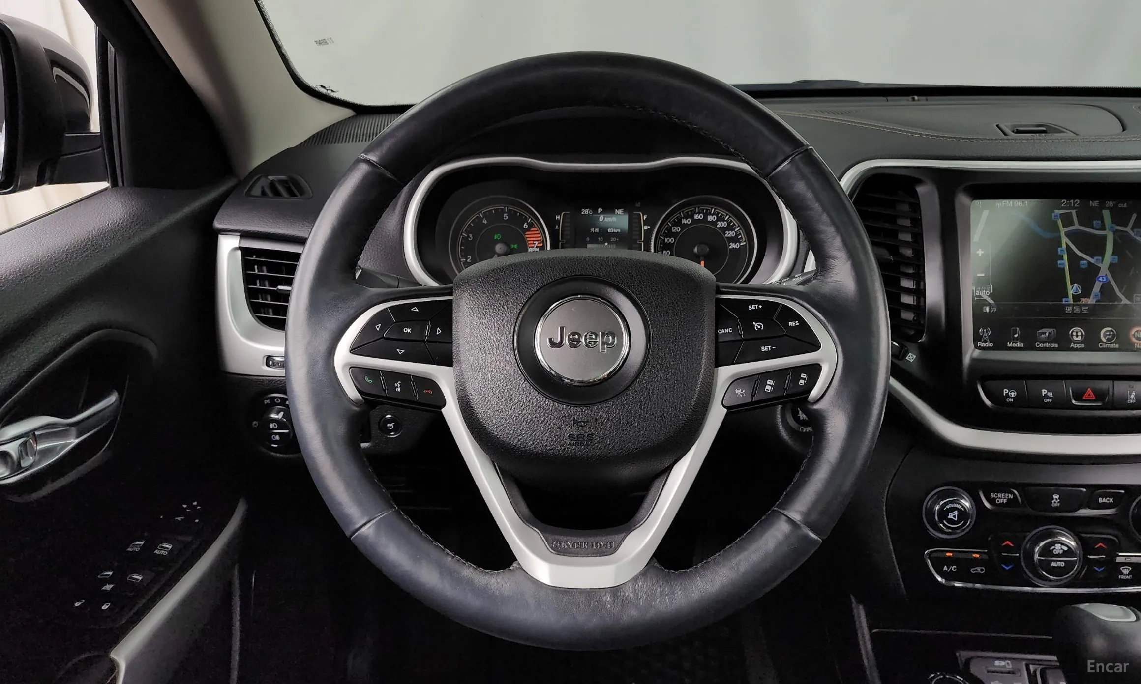 Jeep Cherokee (KL) превью 13