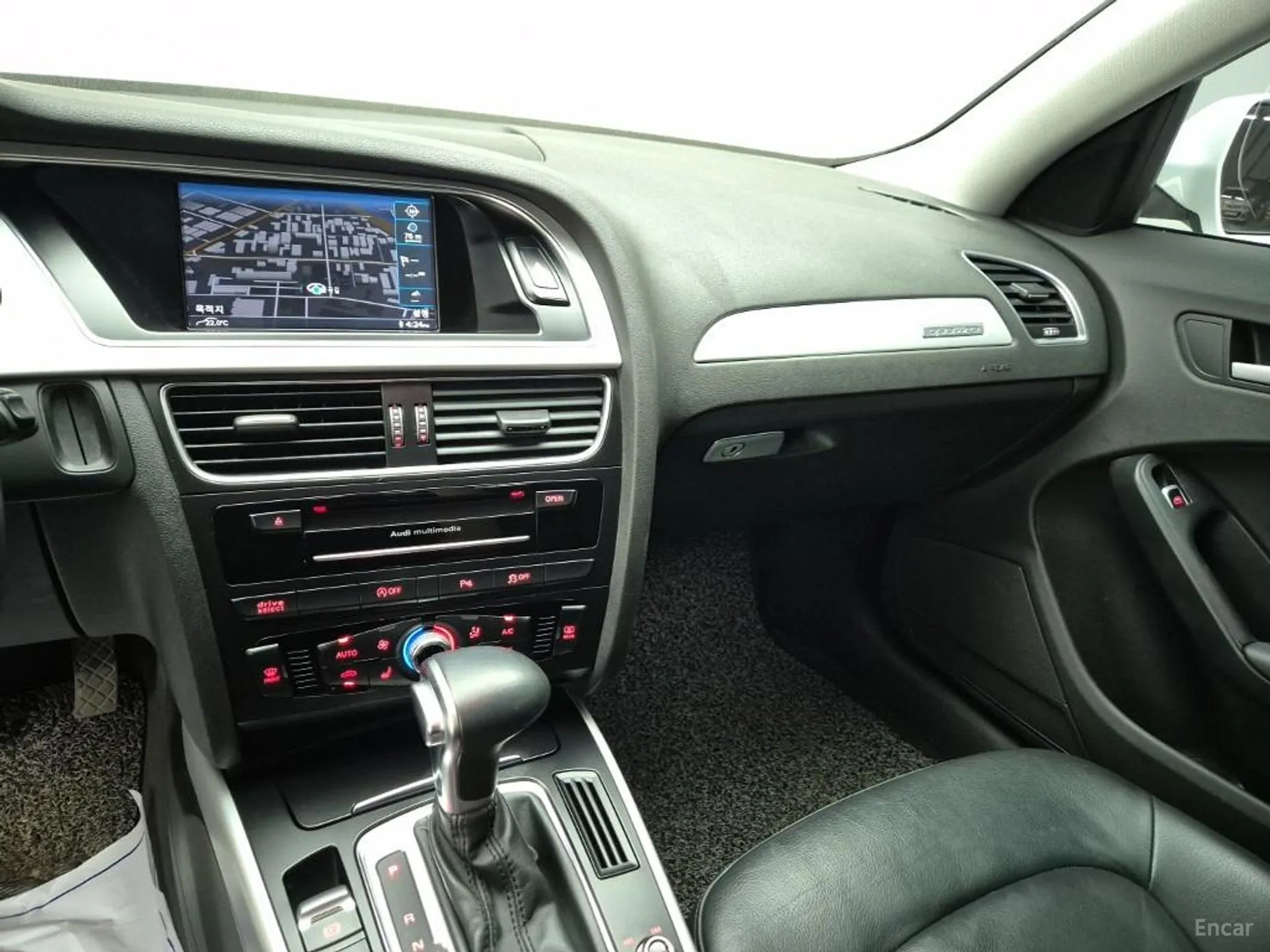 Audi New A4 превью 10