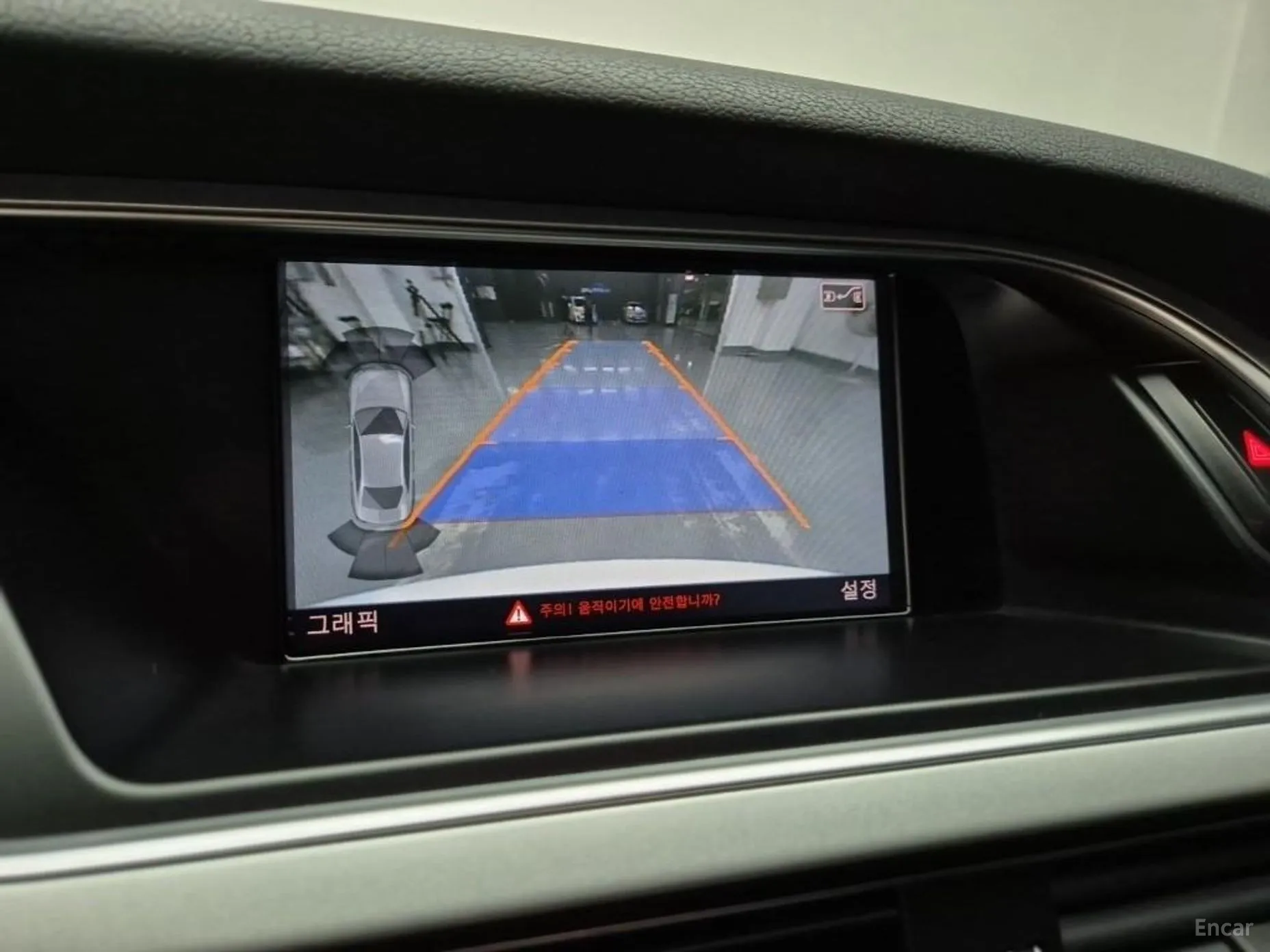 Audi New A4 превью 15