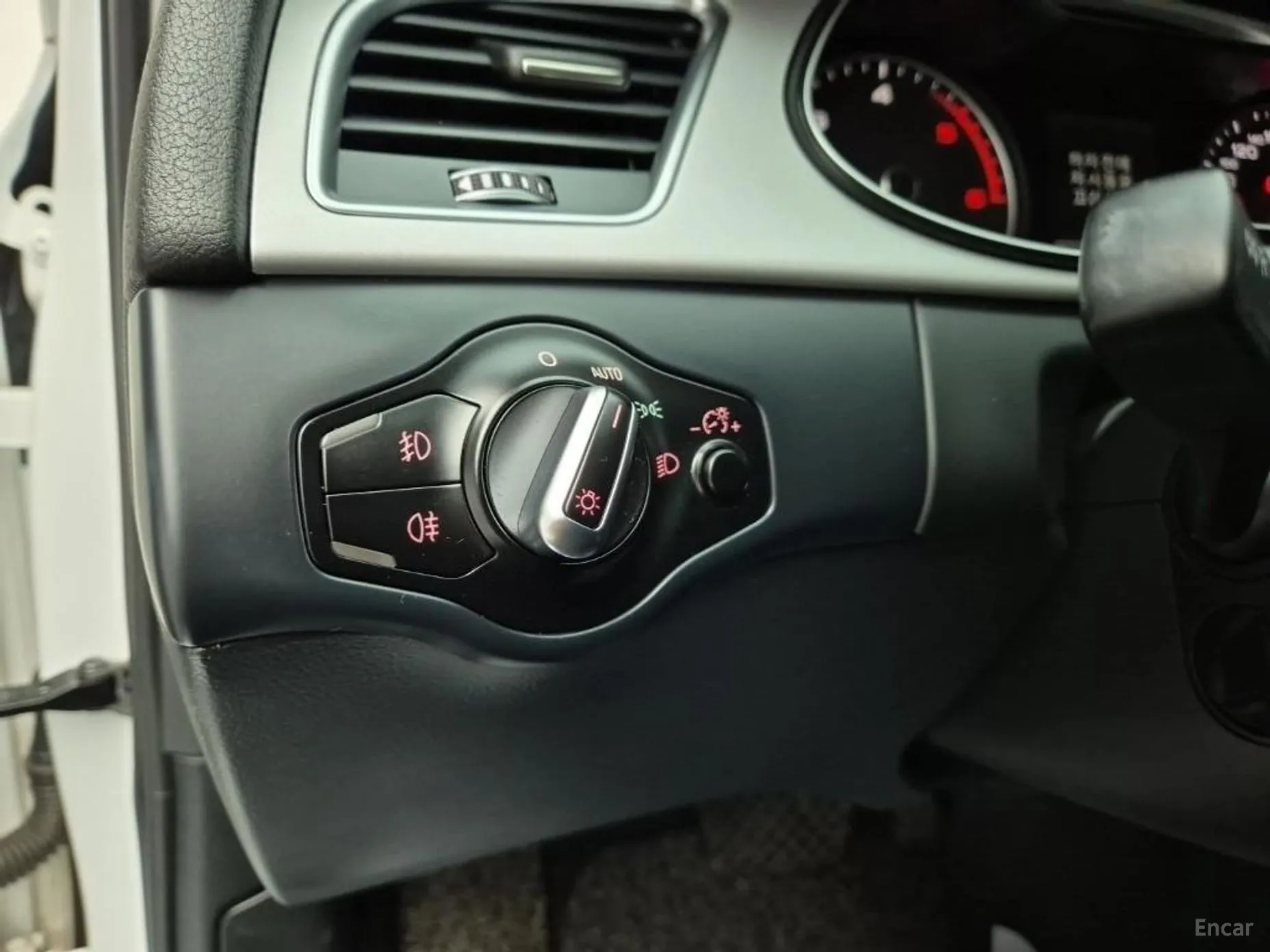 Audi New A4 превью 18