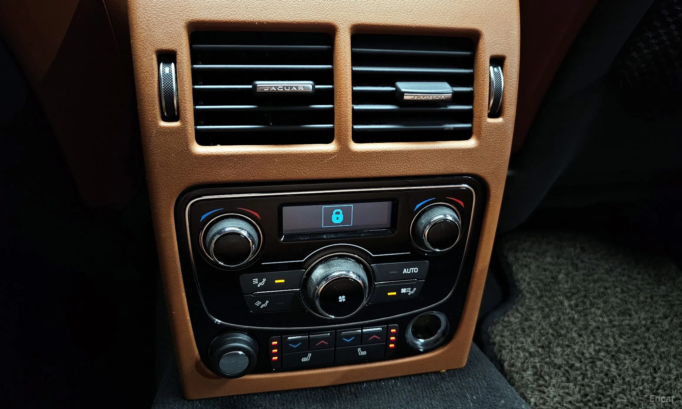 Jaguar XF (x260) превью 18