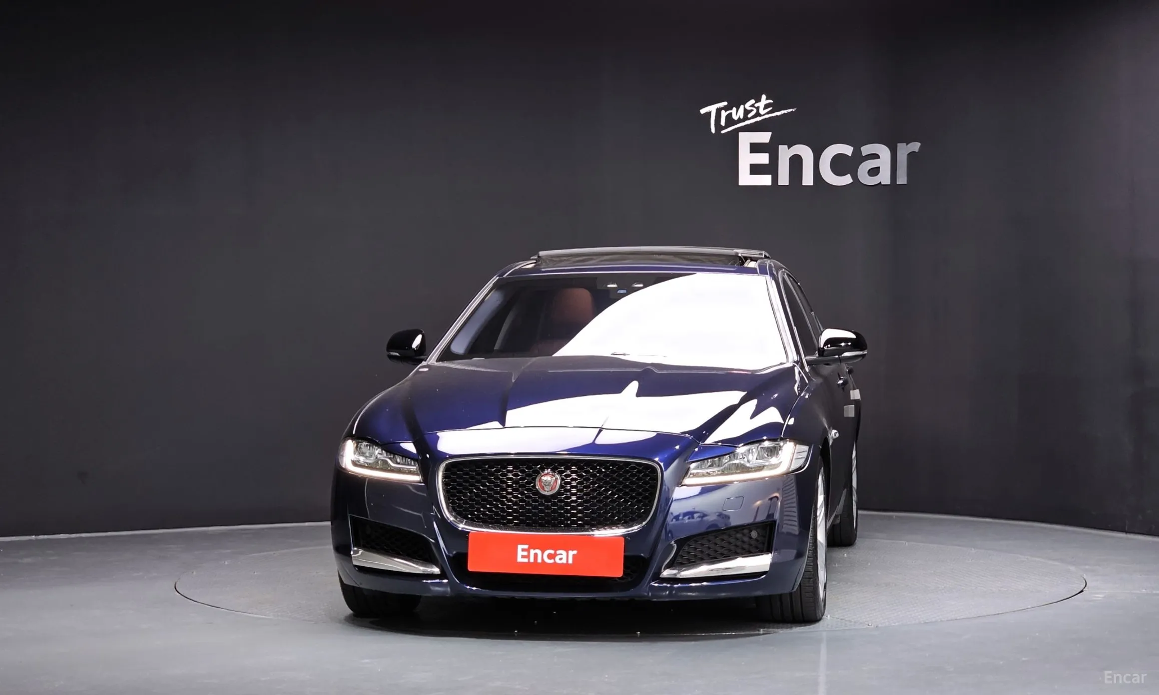 Jaguar XF (x260) превью 3