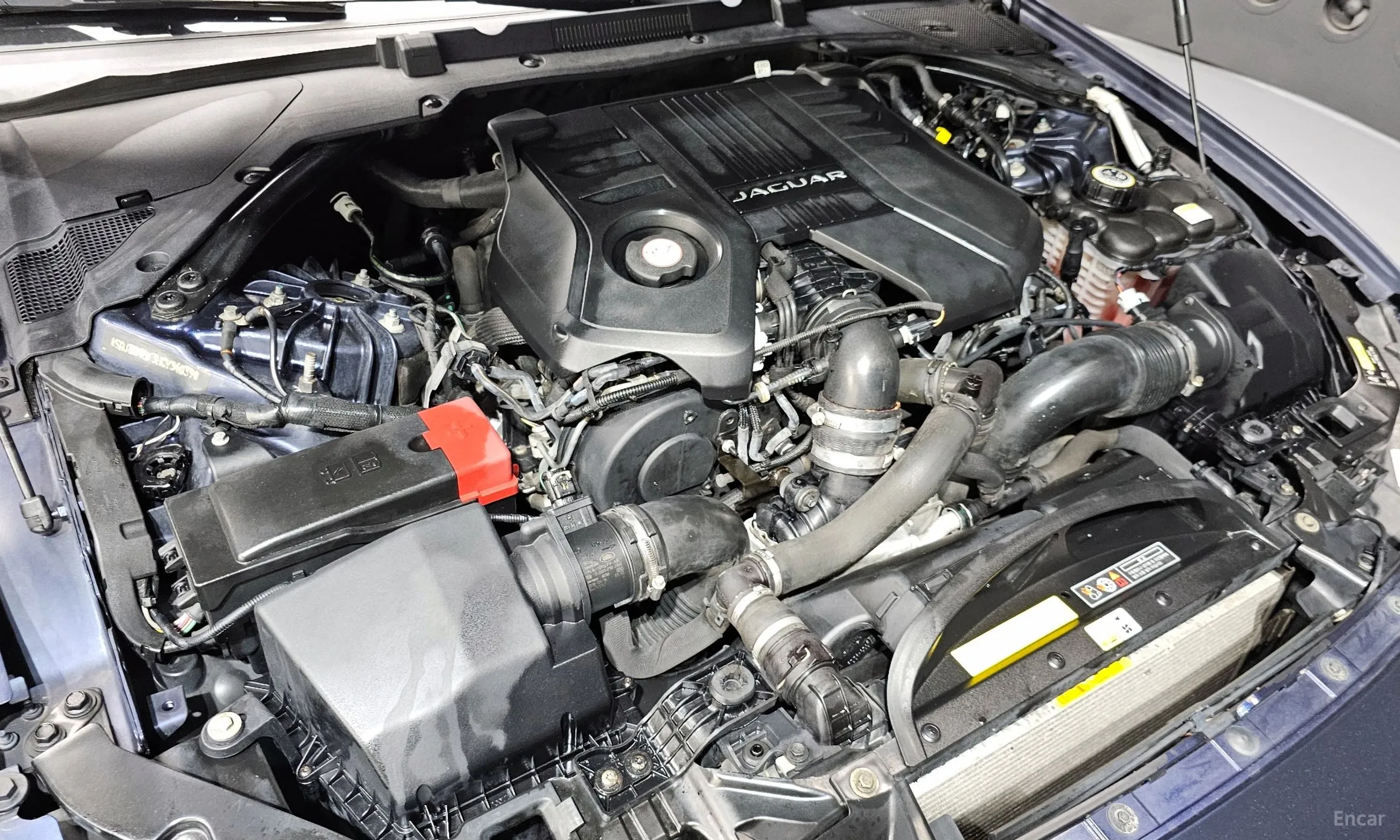 Jaguar XF (x260) превью 6