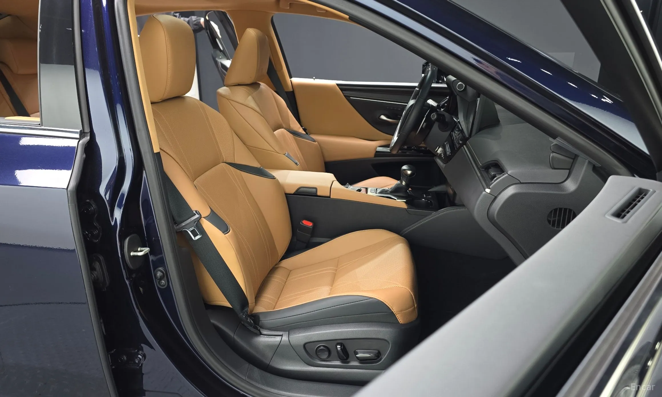 Lexus ES300h 7th Generation превью 10