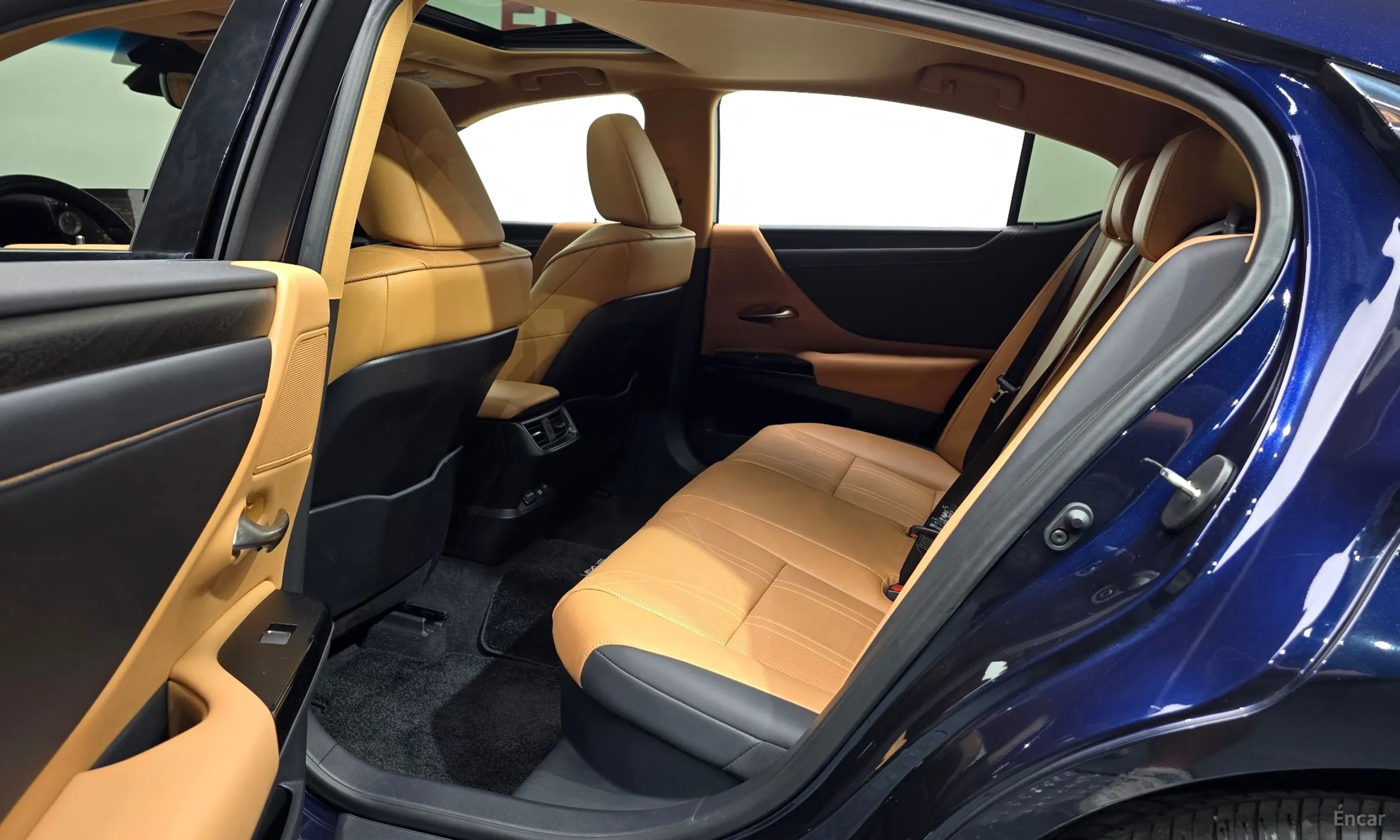 Lexus ES300h 7th Generation превью 13