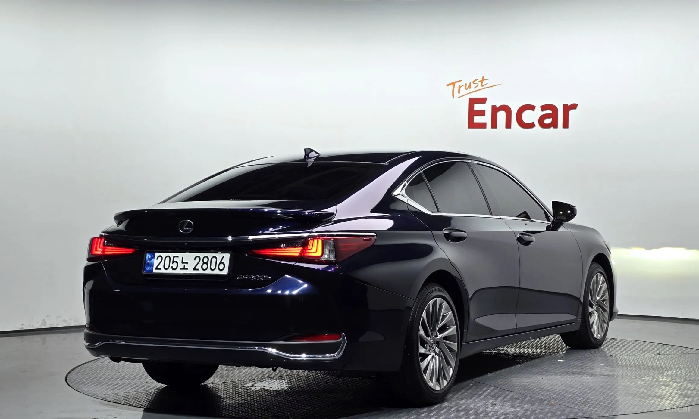 Lexus ES300h 7th Generation