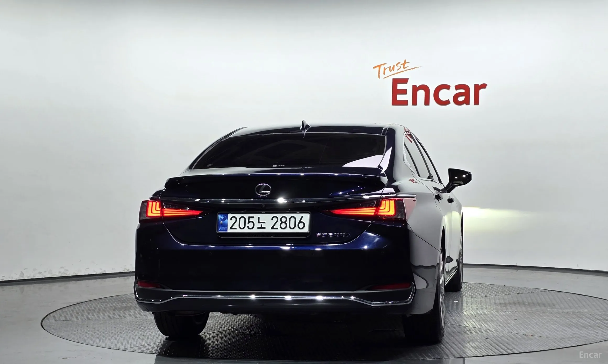 Lexus ES300h 7th Generation превью 4