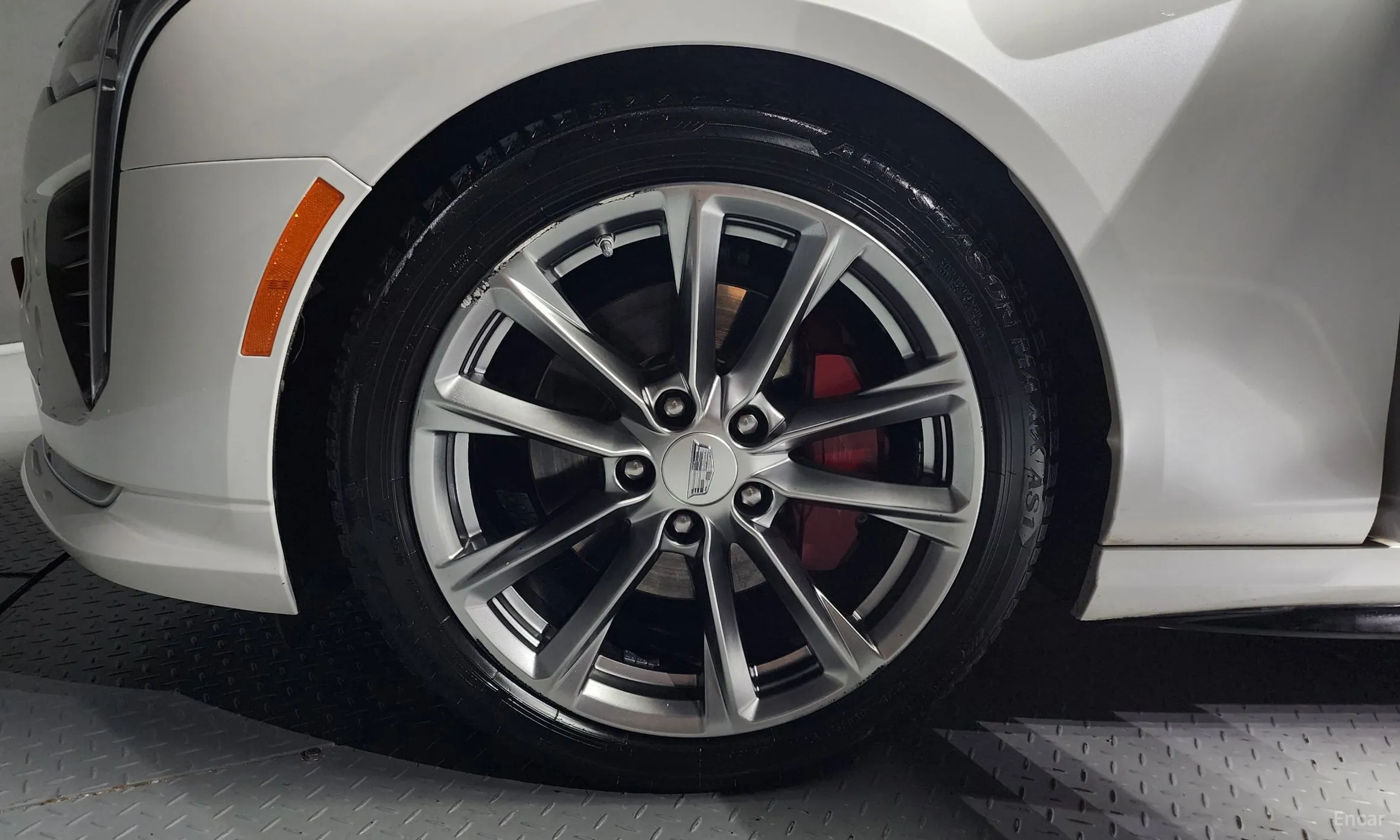 Cadillac CT4 превью 5