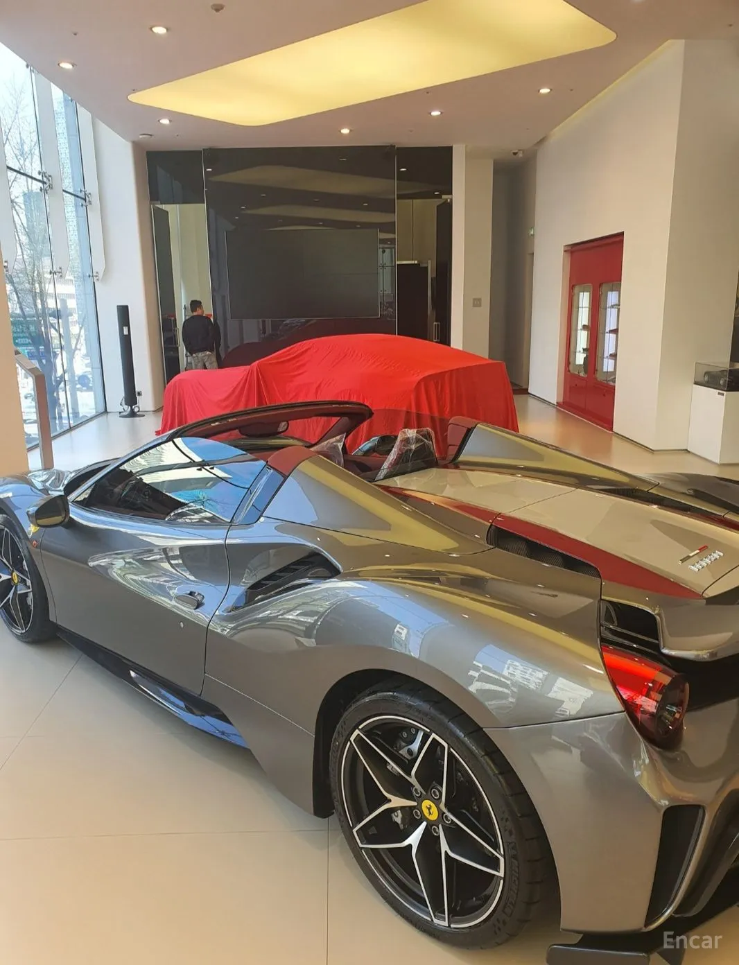 Ferrari 488 Pista превью 4