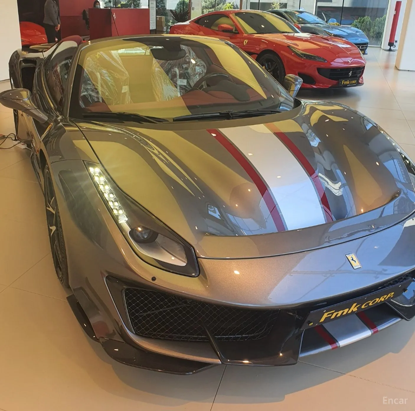 Ferrari 488 Pista превью 5