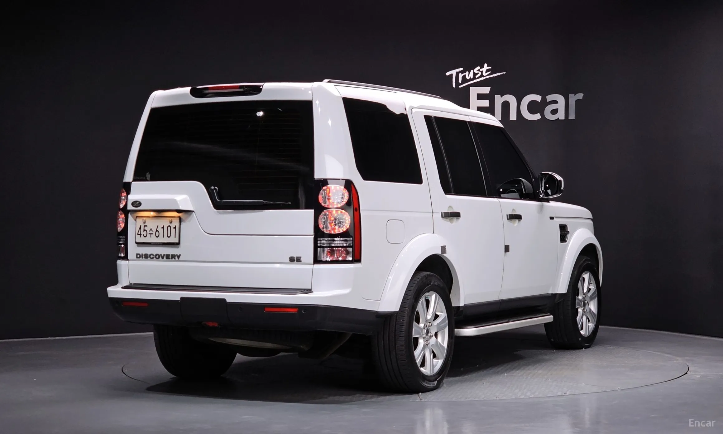 Land Rover Discovery 4 превью 2