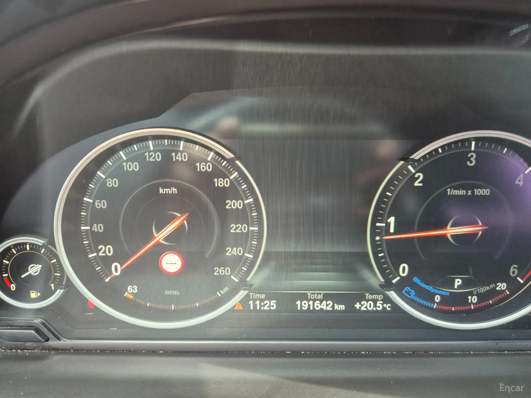 BMW 5 Series (F10) превью 12
