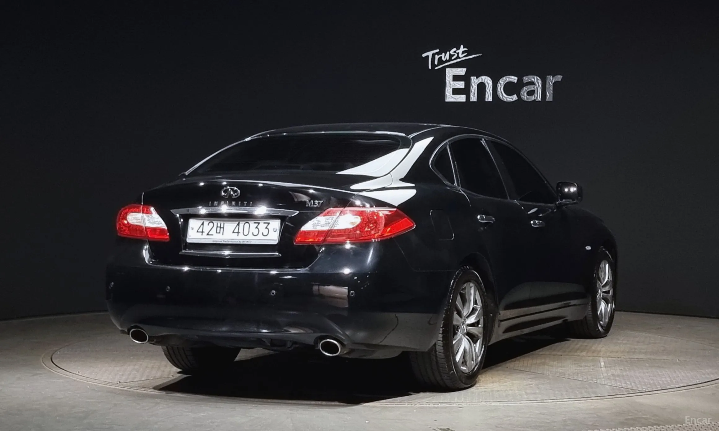 Infiniti M37