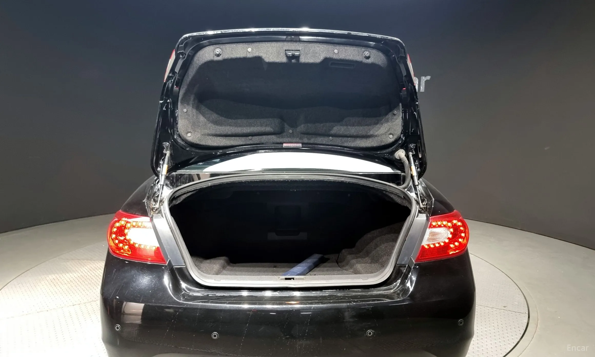 Infiniti M37 превью 20