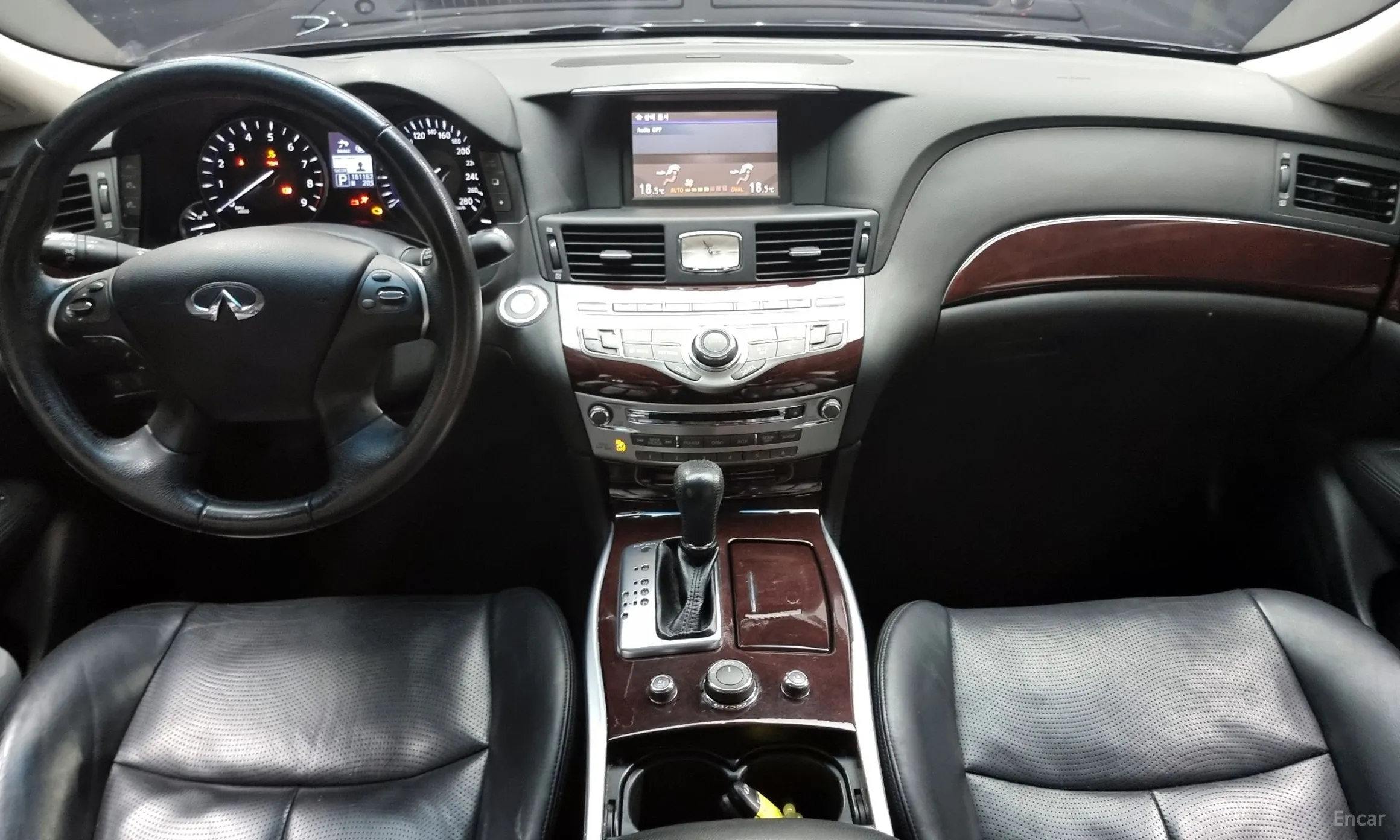 Infiniti M37 превью 7