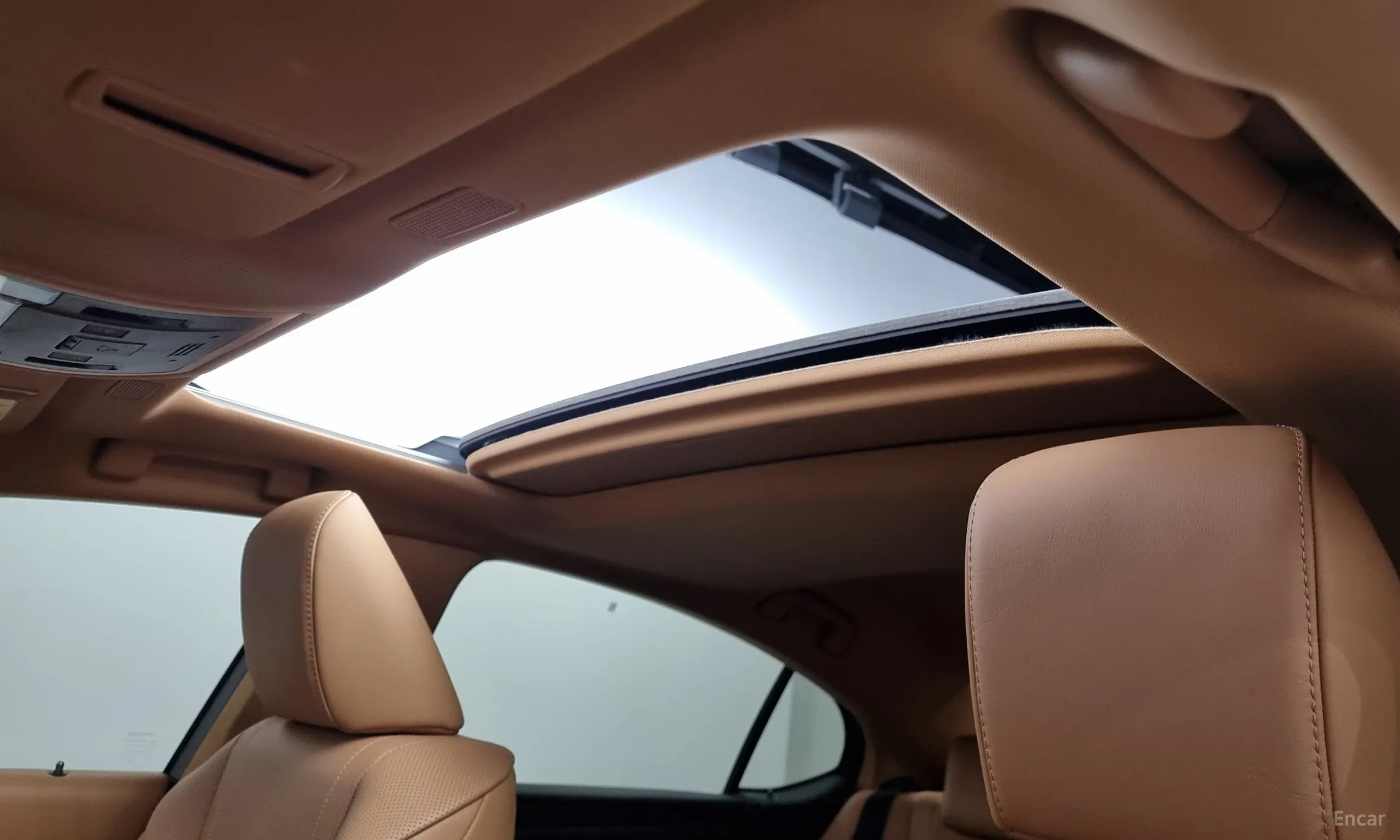 Lexus ES300h 7th Generation превью 19