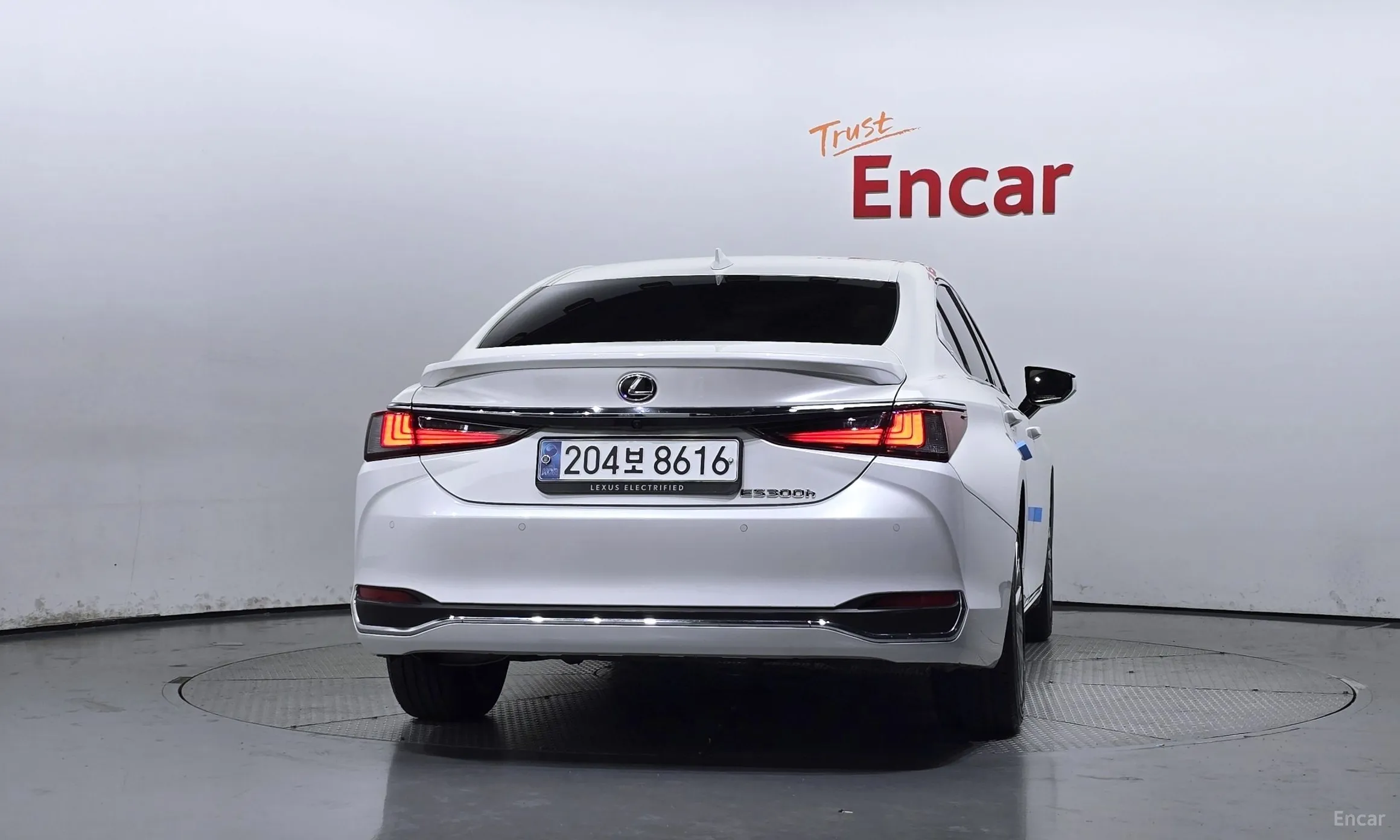 Lexus ES300h 7th Generation превью 4
