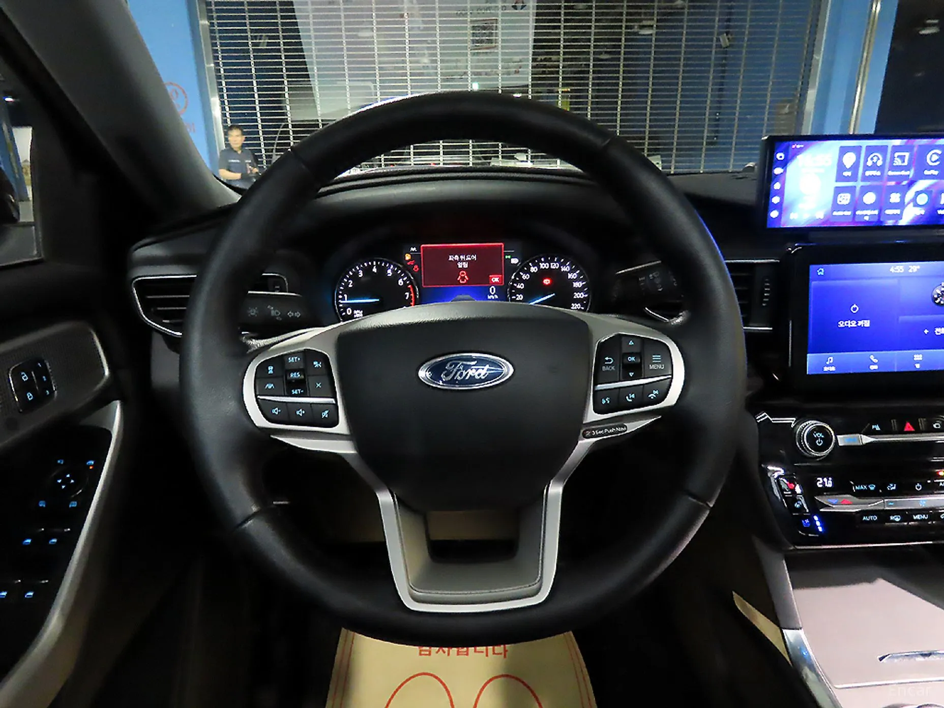 Ford Explorer 6th Generation превью 14