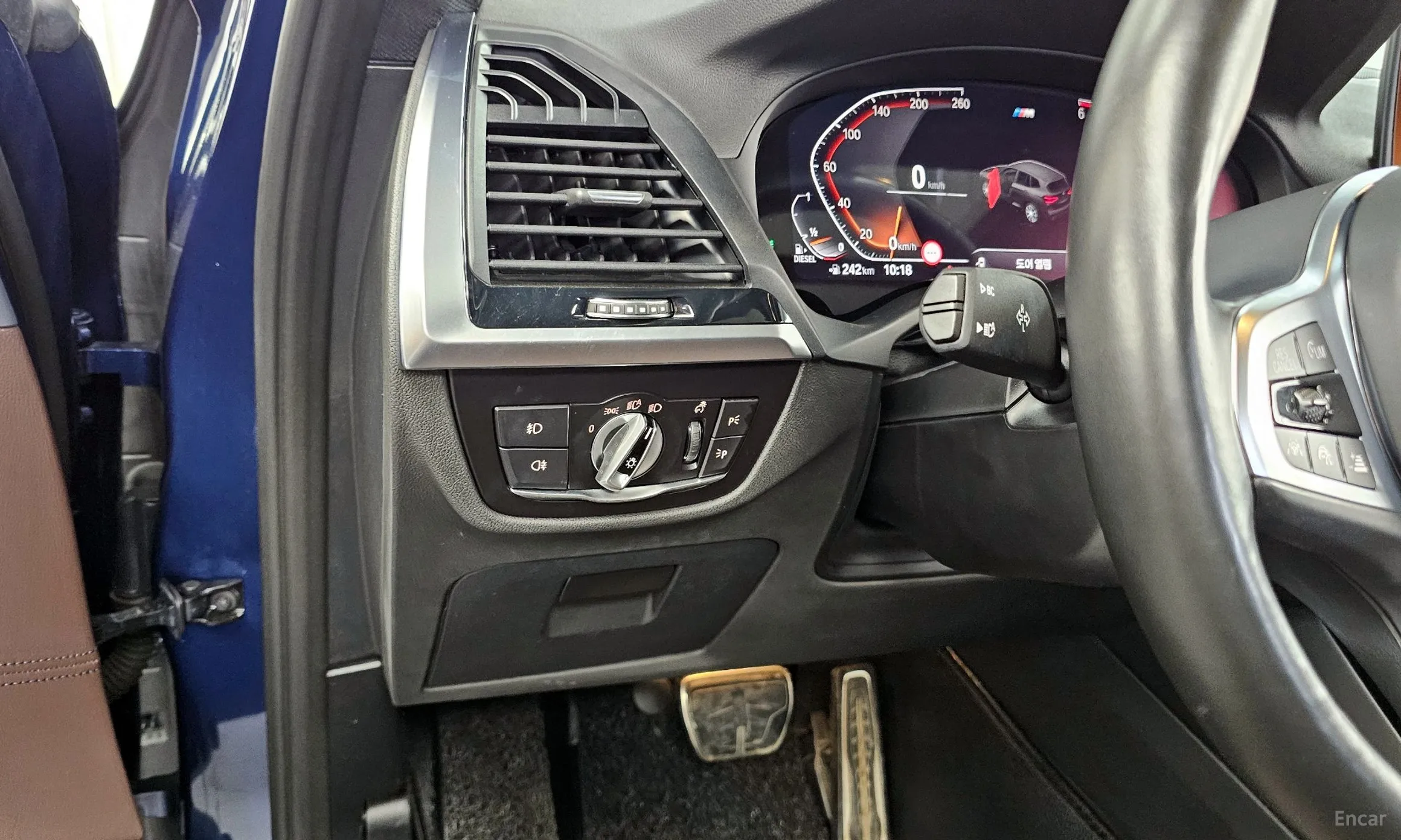 BMW X3 (G01) превью 16