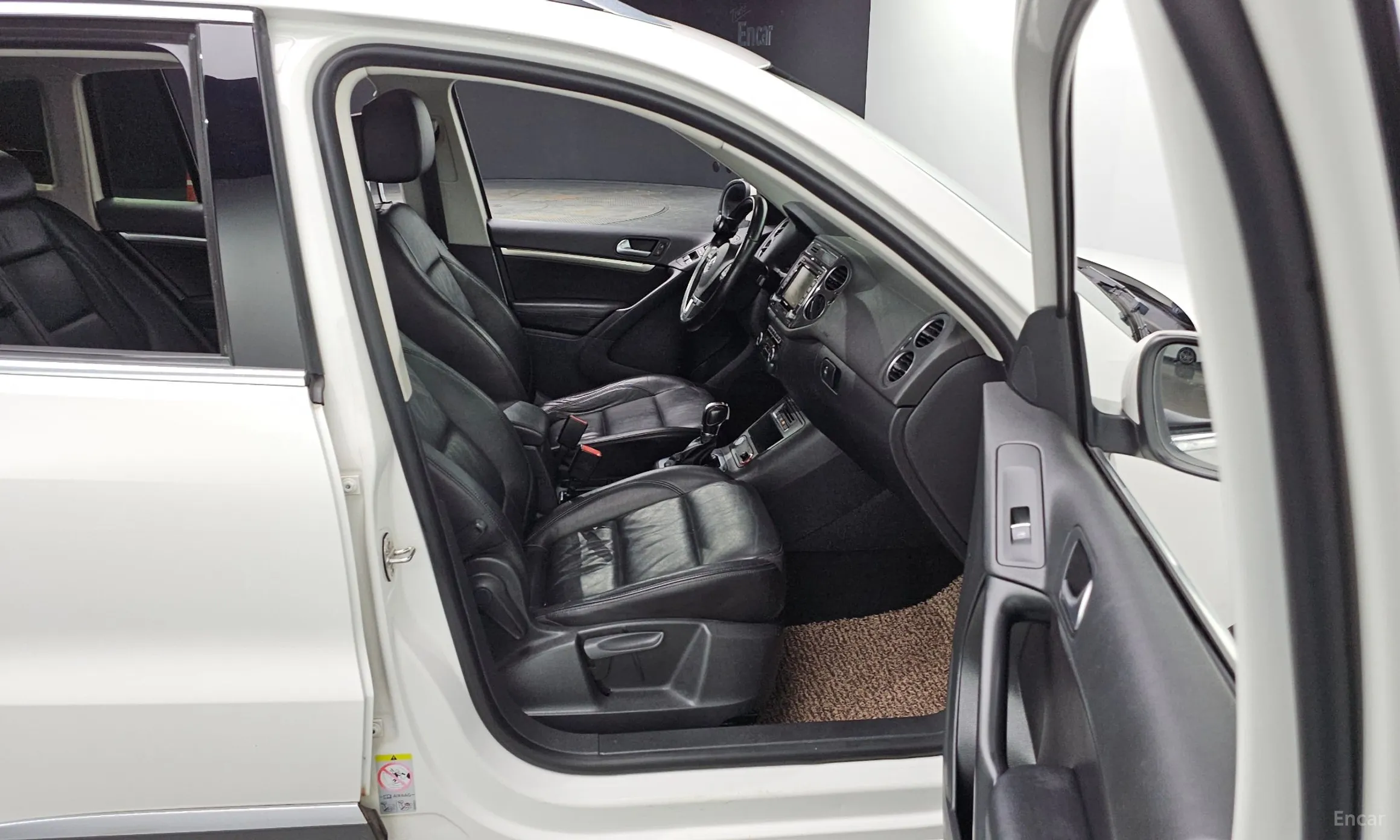 Volkswagen New Tiguan превью 12