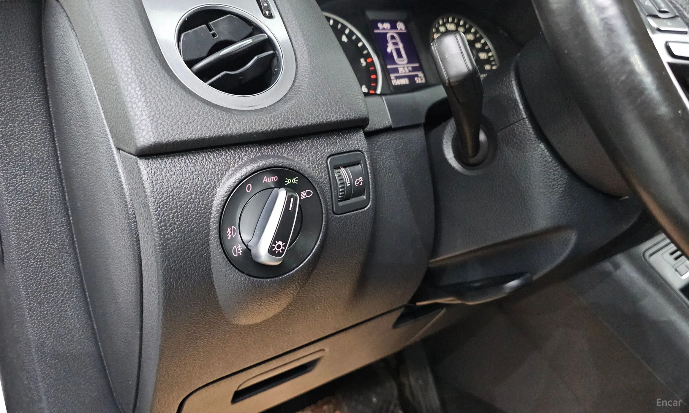 Volkswagen New Tiguan превью 15