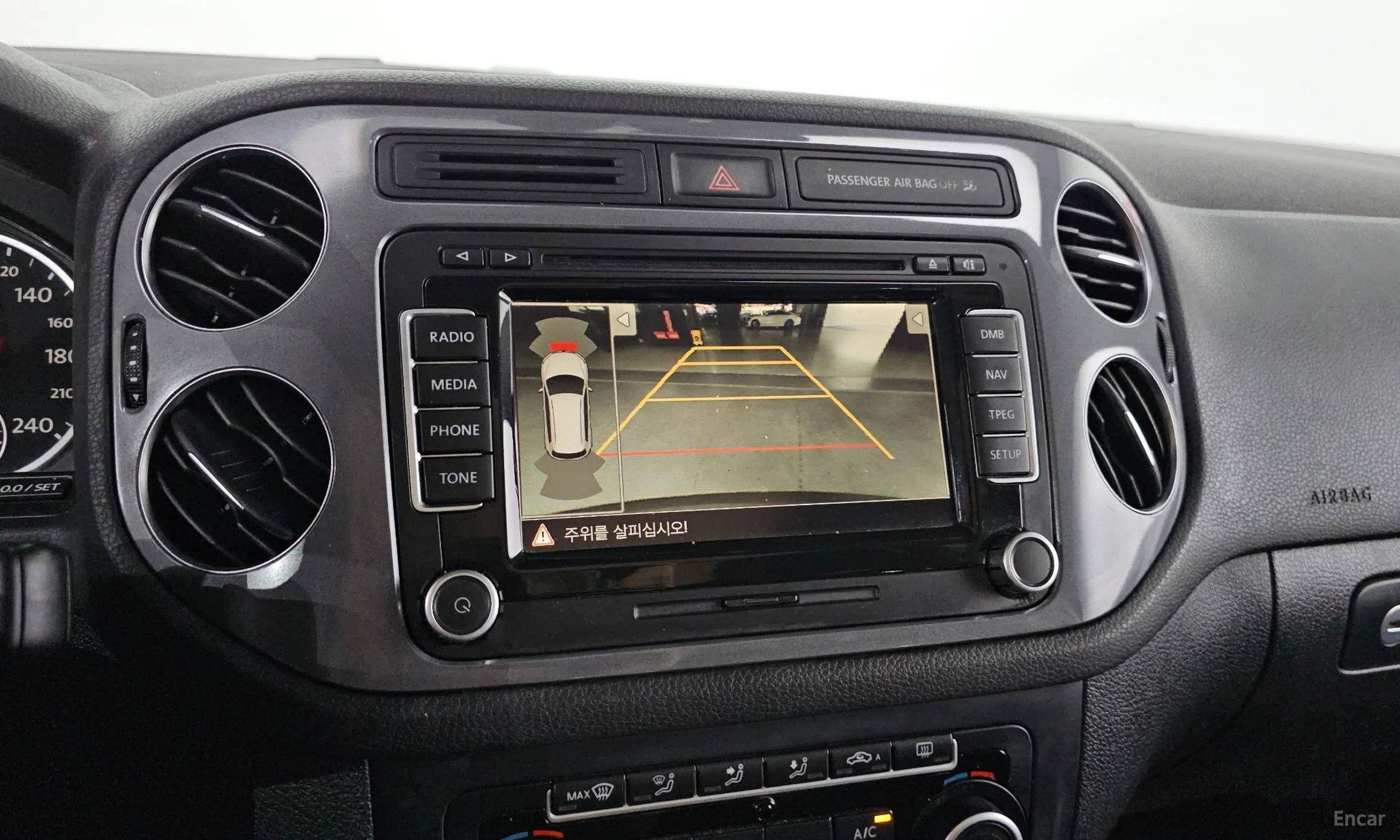 Volkswagen New Tiguan превью 18