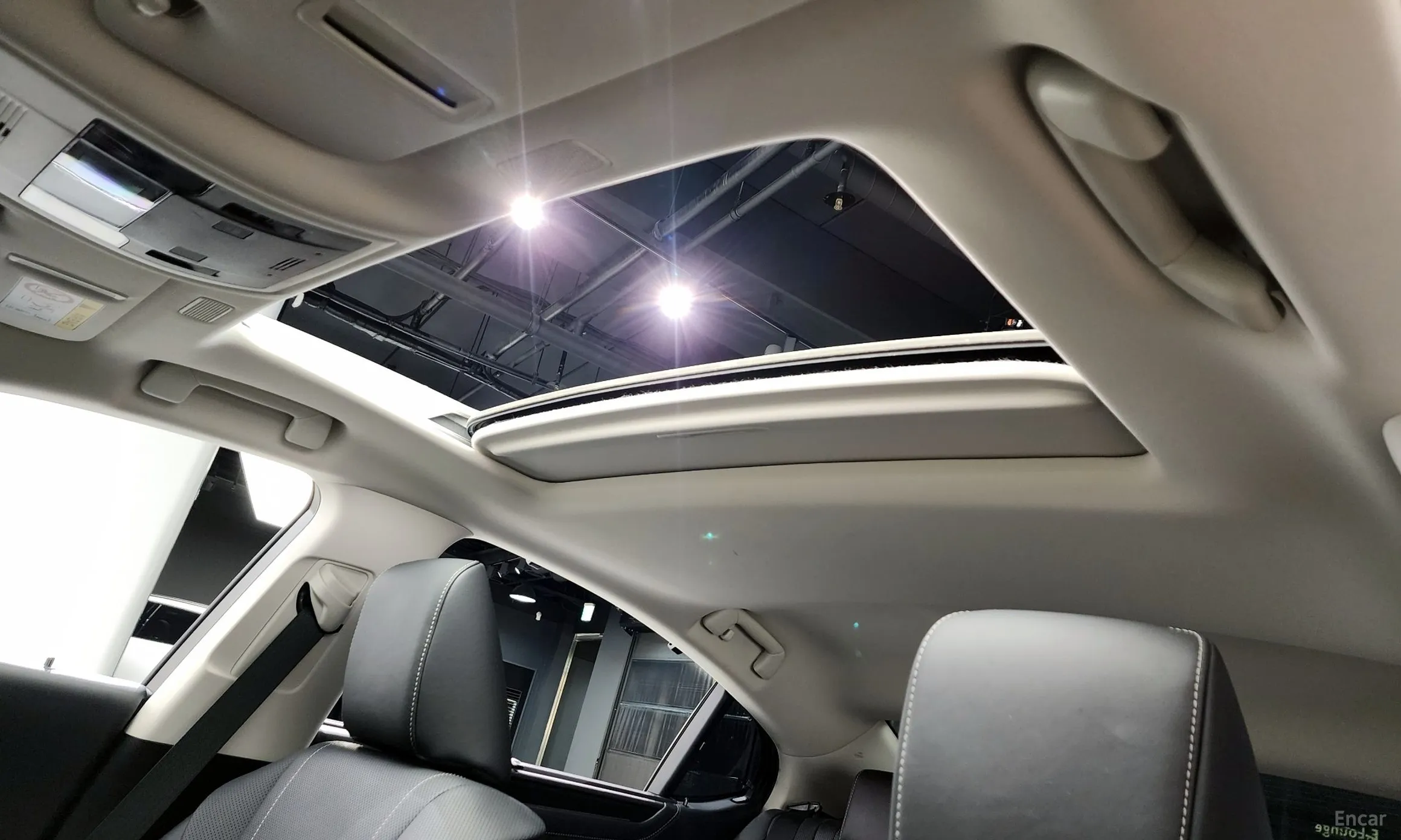 Lexus ES300h 7th Generation превью 19