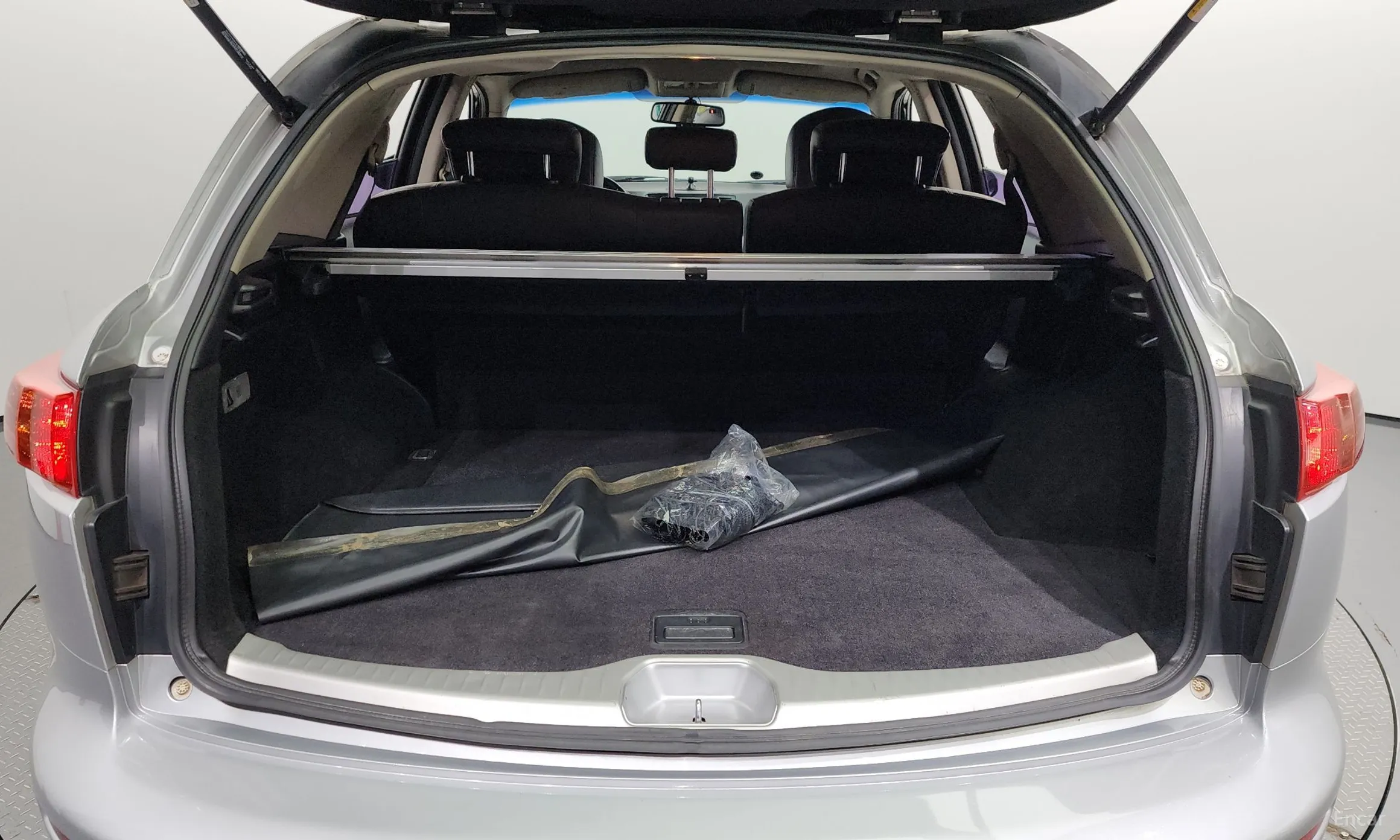 Infiniti FX35 превью 20