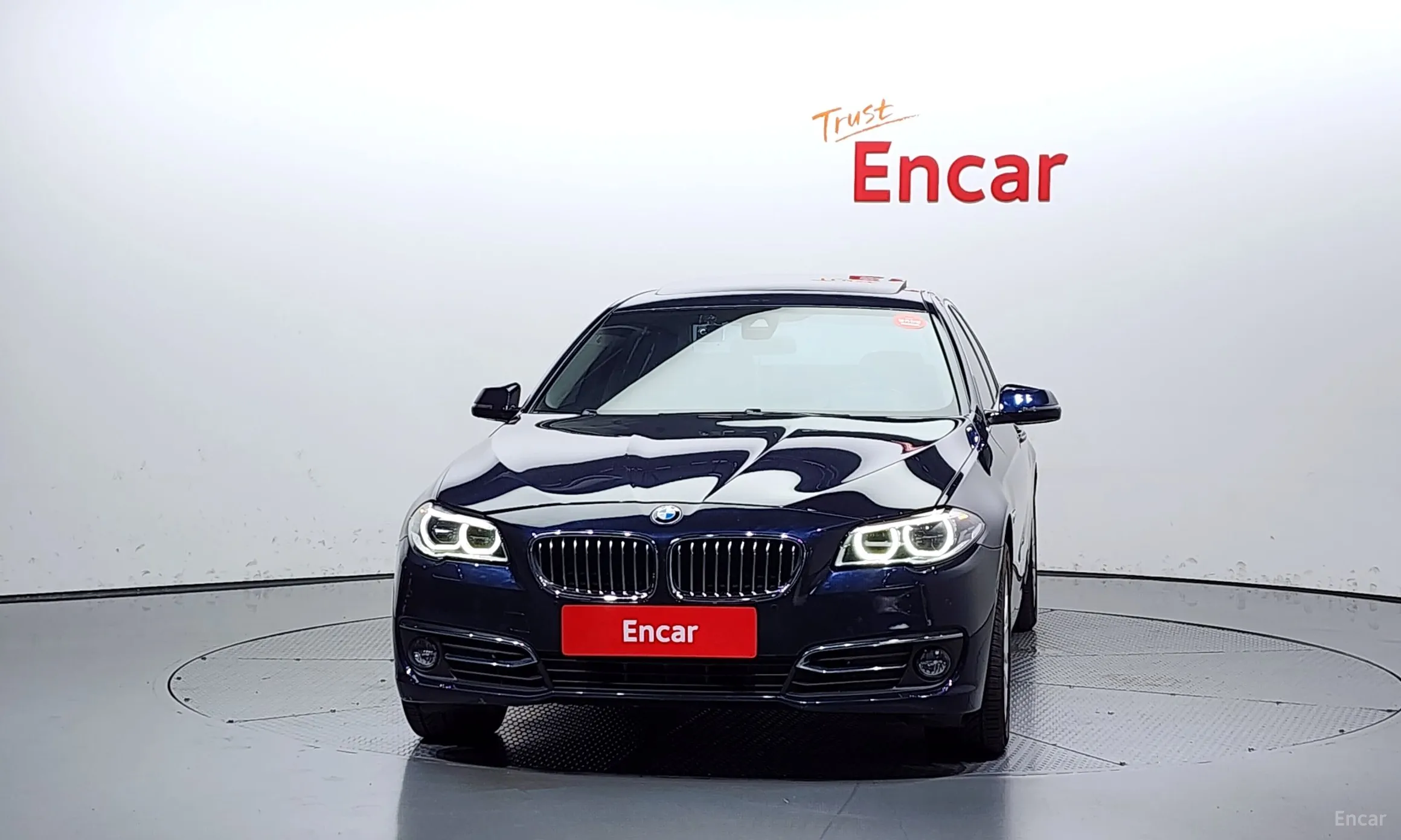 BMW 5 Series (F10) превью 3