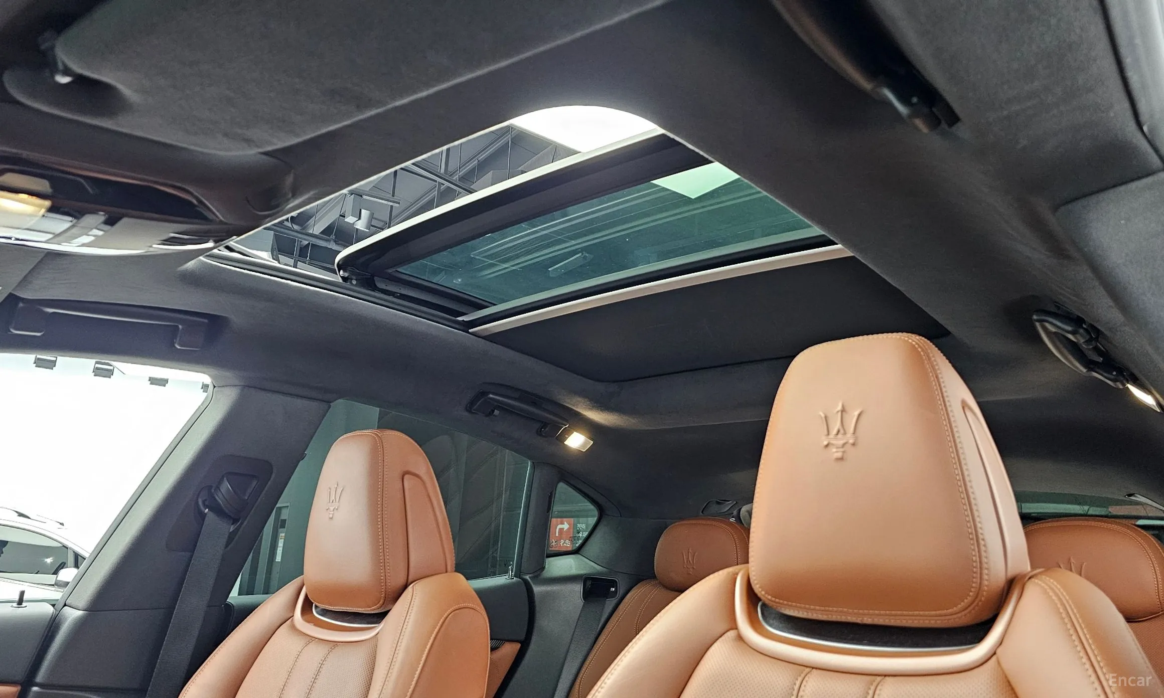 Maserati Levante превью 19