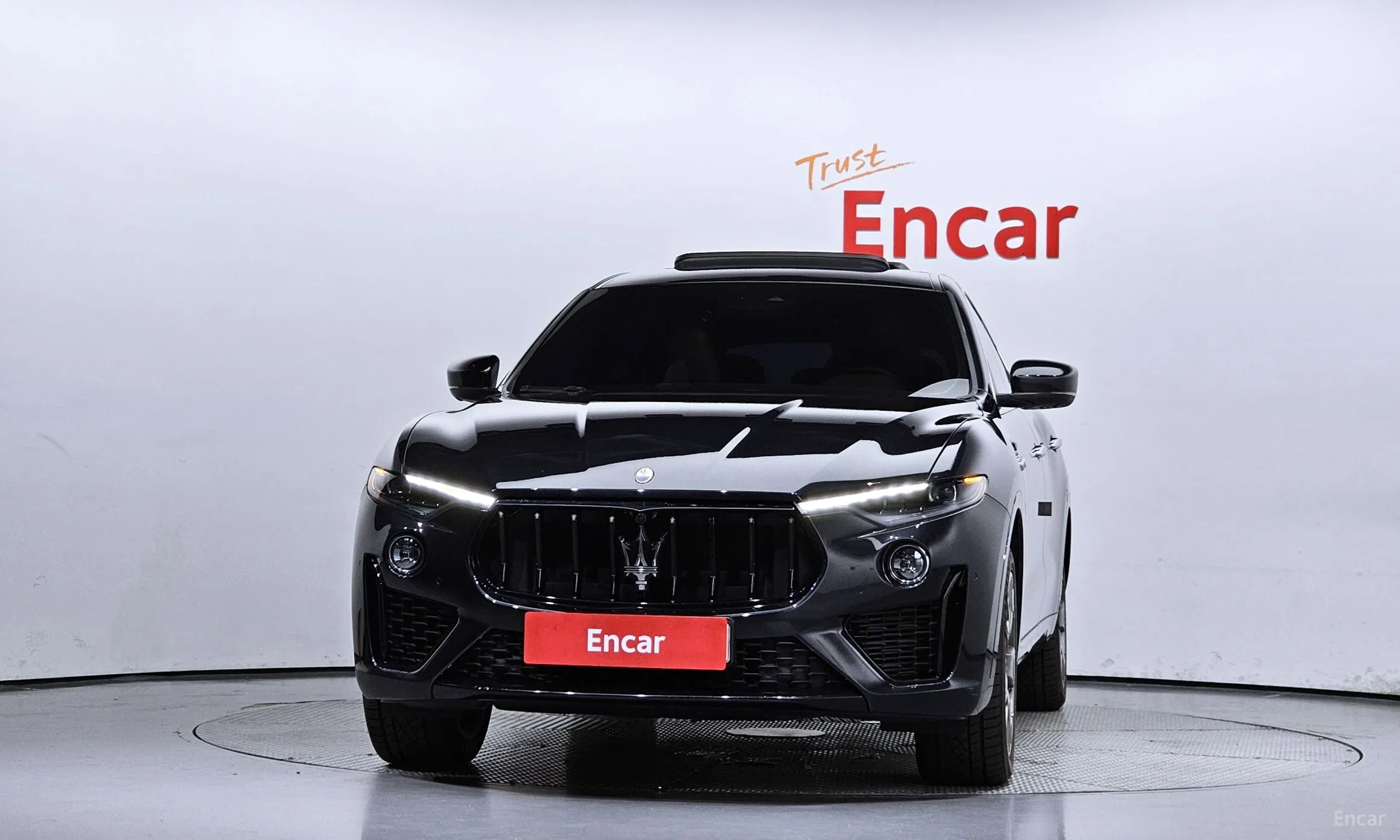 Maserati Levante превью 3