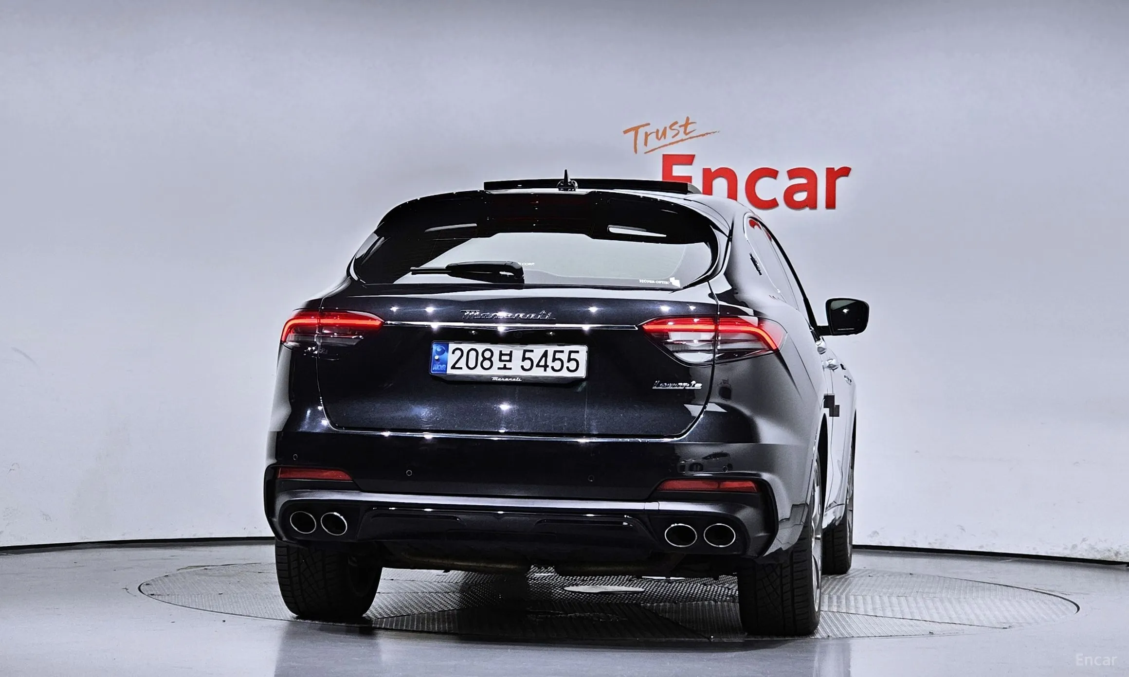 Maserati Levante превью 4