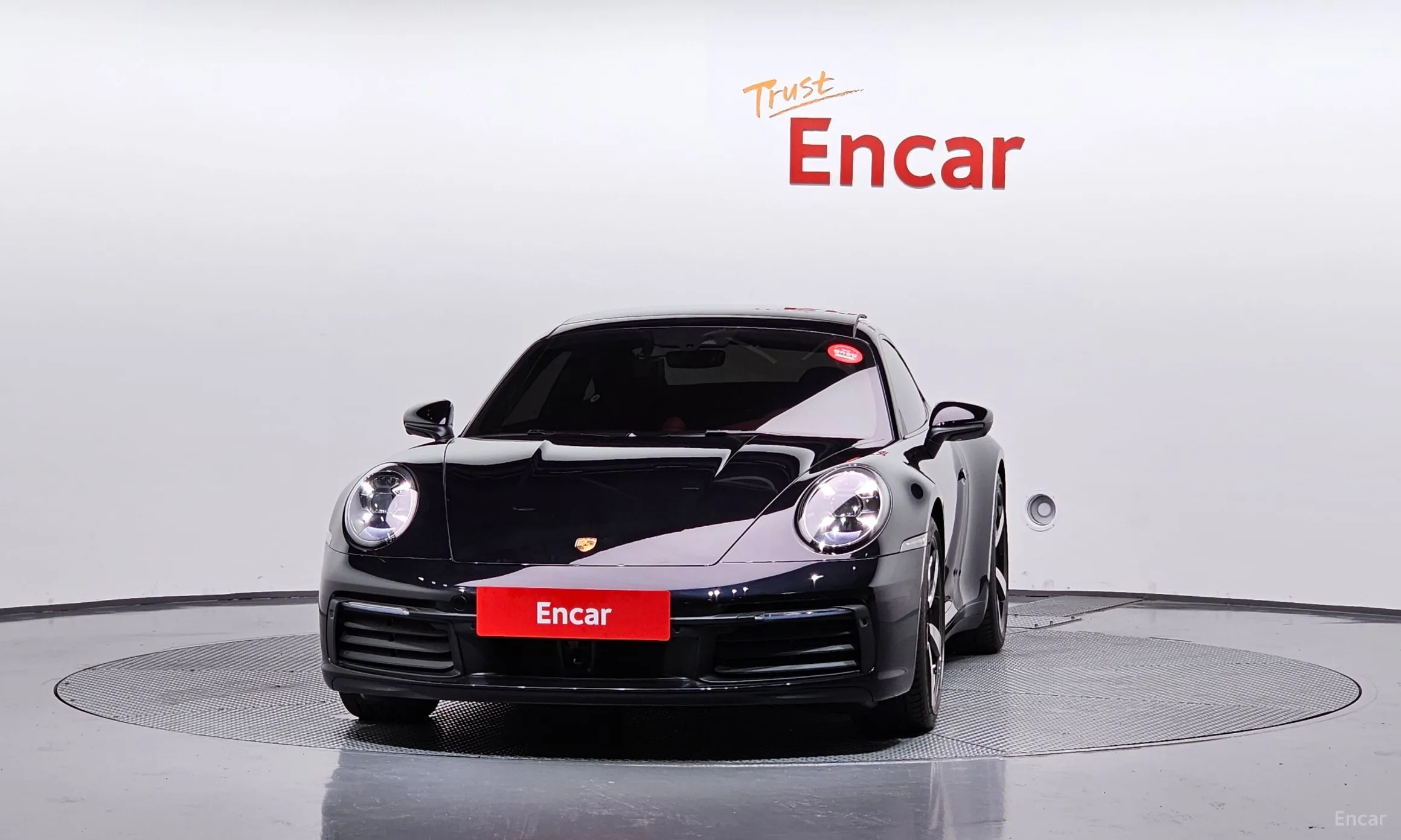 Porsche 911 (992) превью 3