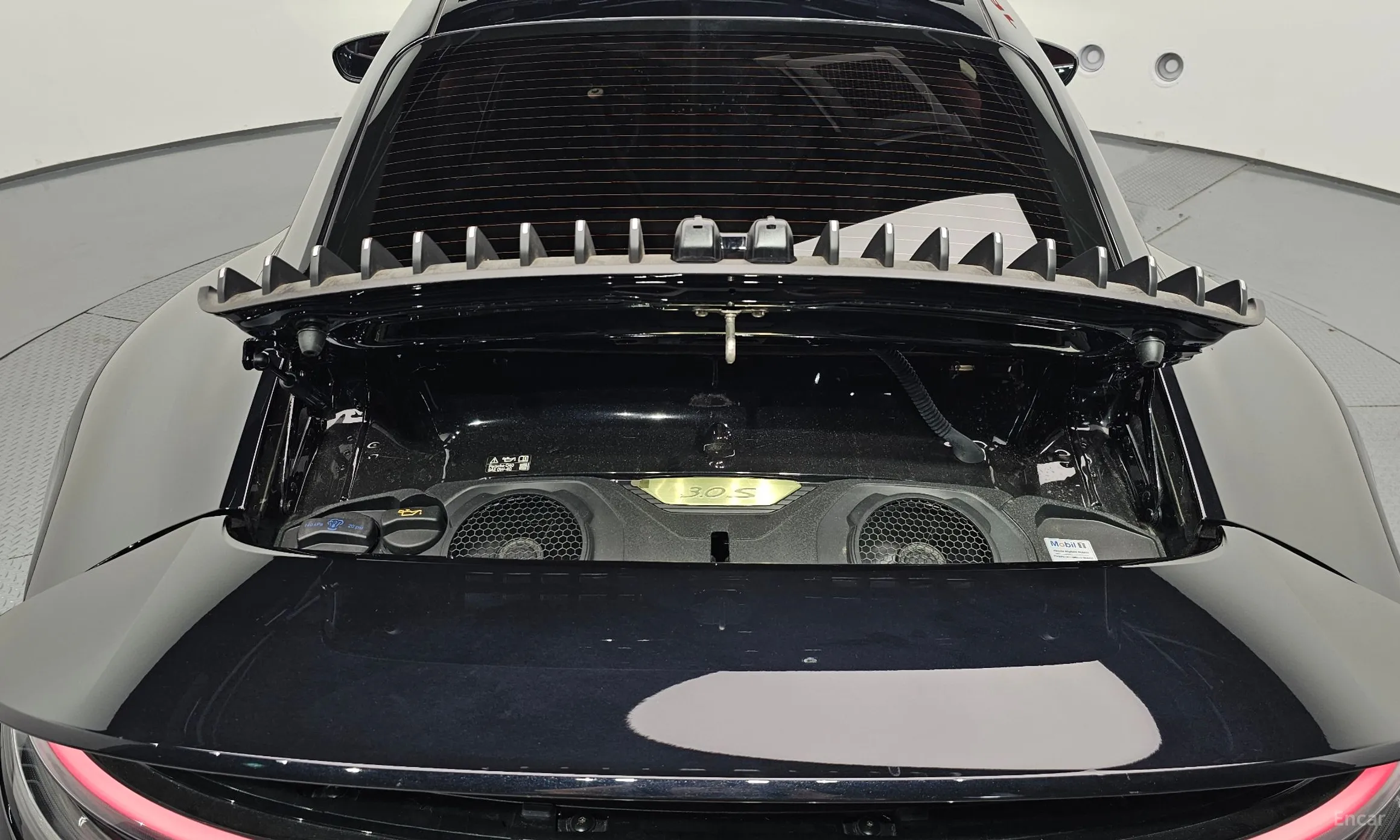 Porsche 911 (992) превью 6