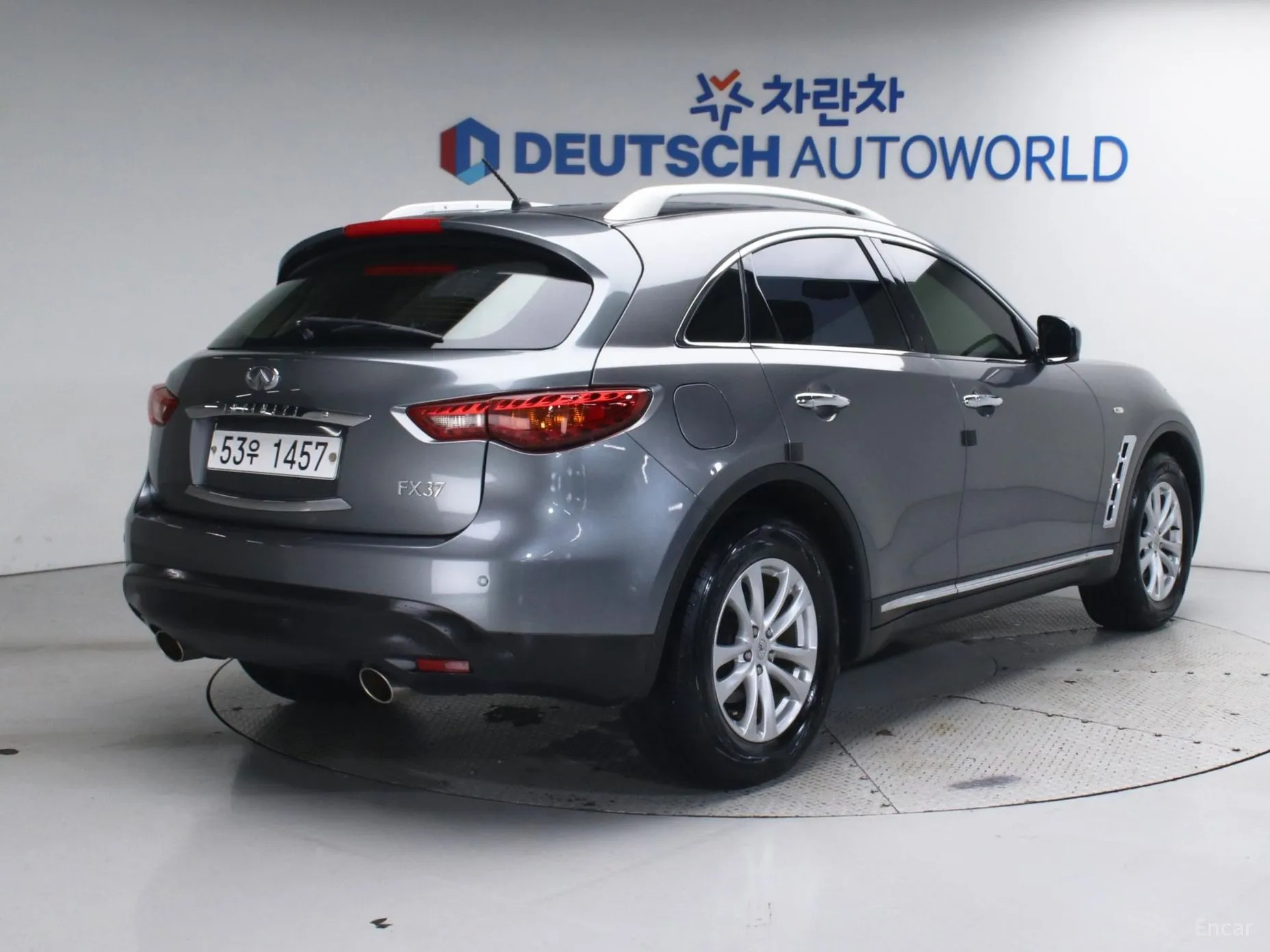 Infiniti FX37
