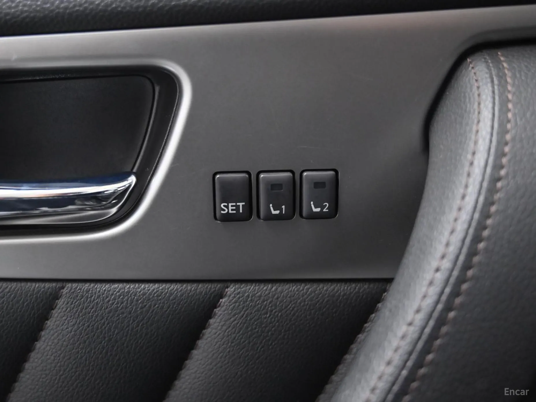 Infiniti FX37 превью 16