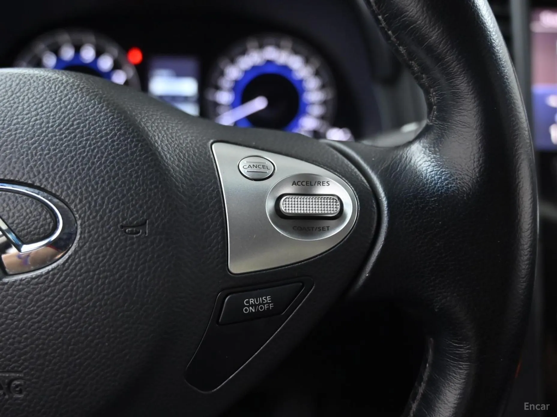Infiniti FX37 превью 17
