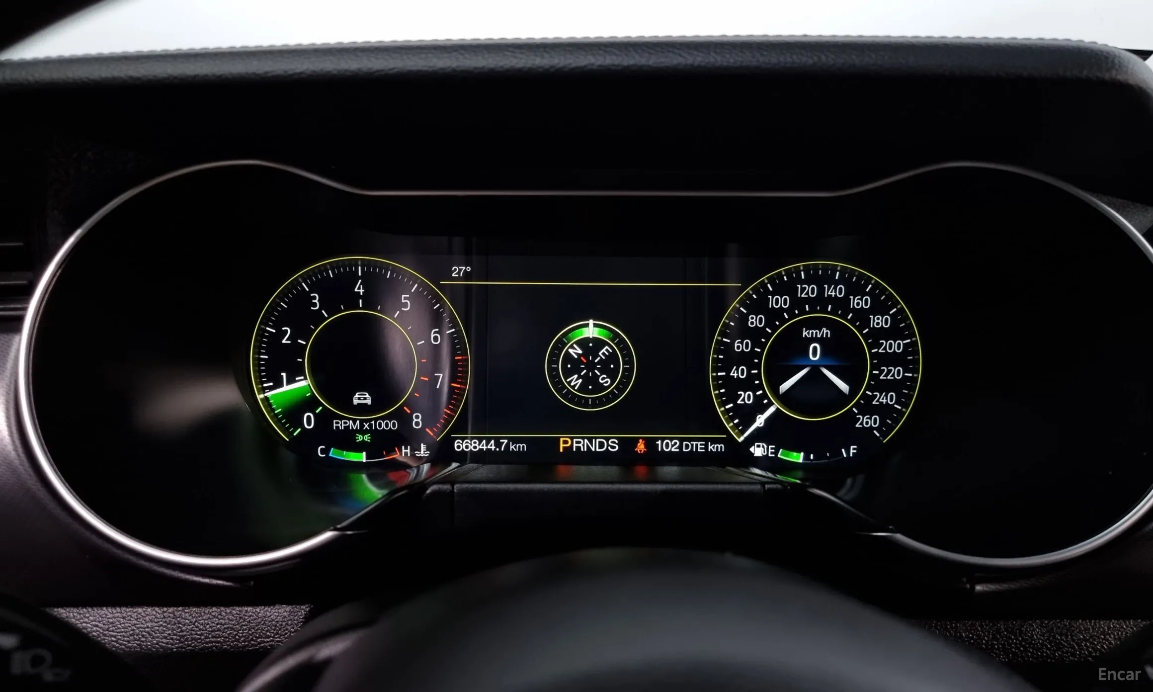 Ford Mustang превью 8