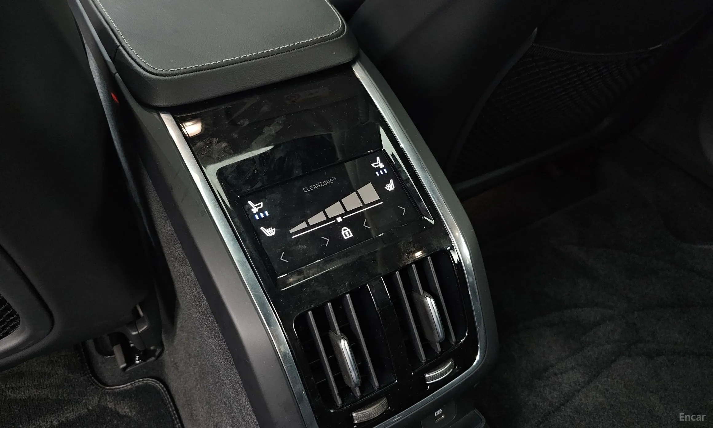 Volvo S90 превью 17