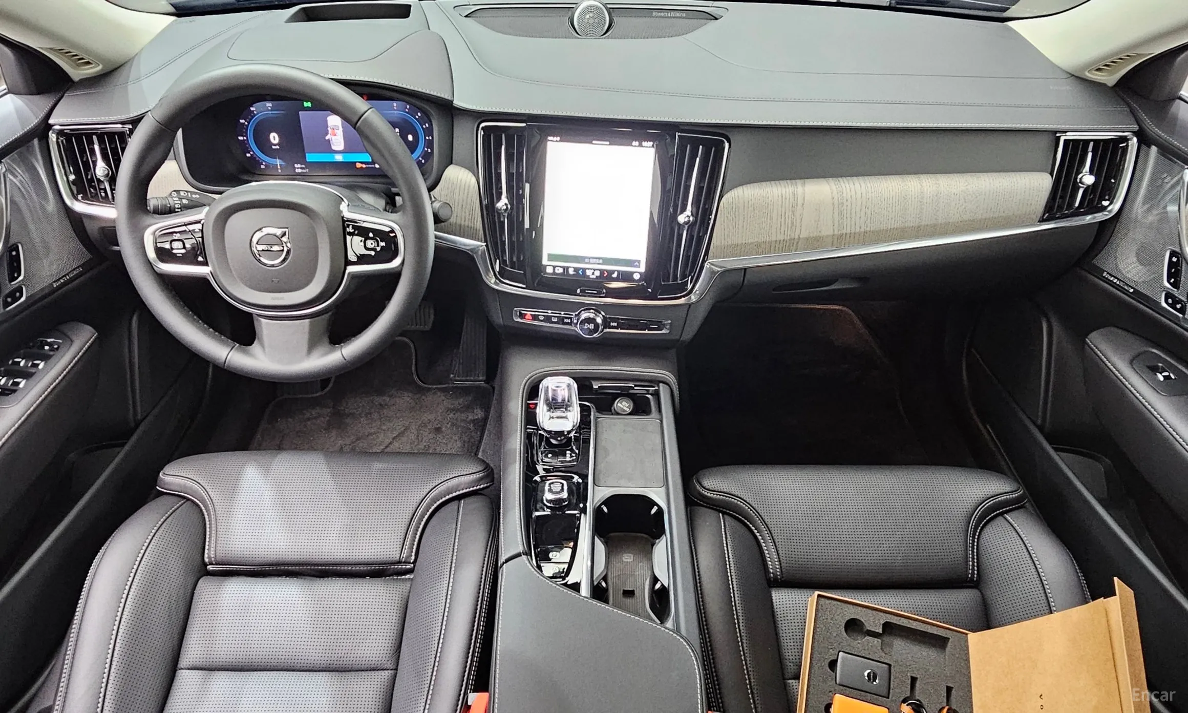 Volvo S90 превью 7