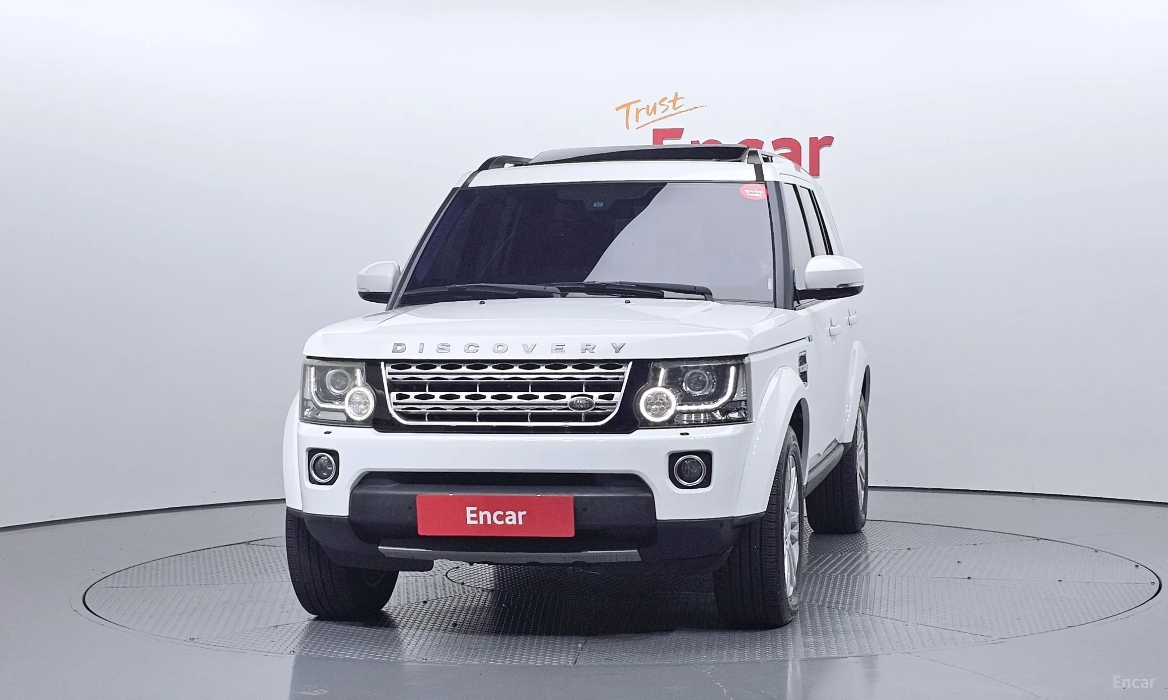 Land Rover Discovery 4 превью 3