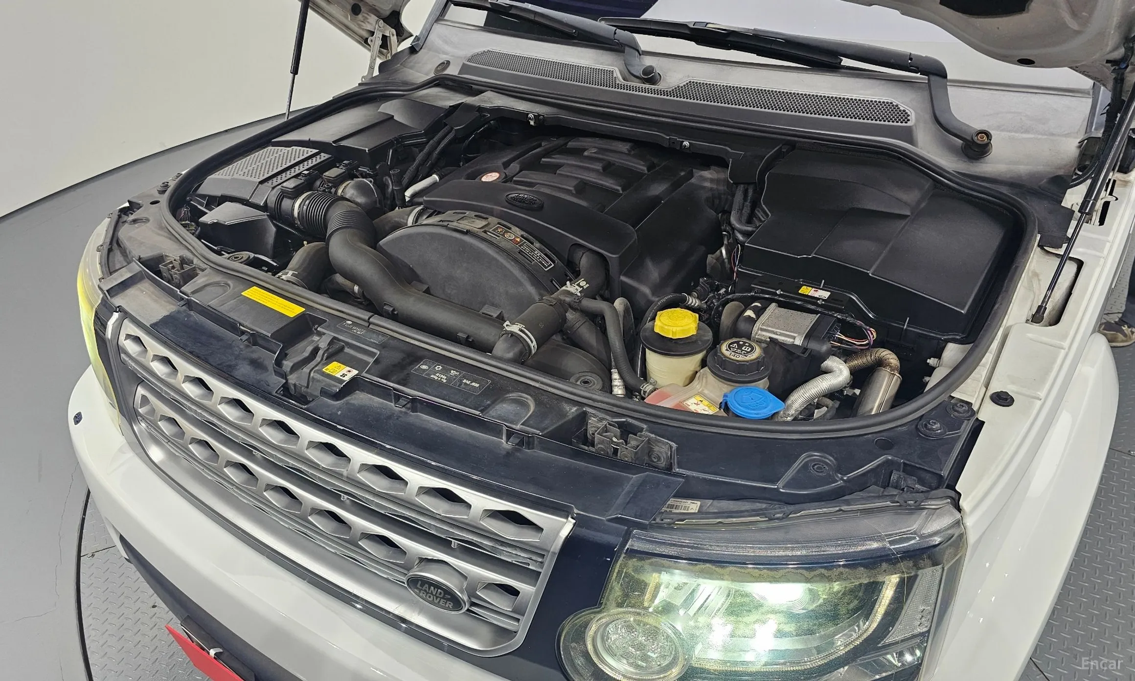 Land Rover Discovery 4 превью 6