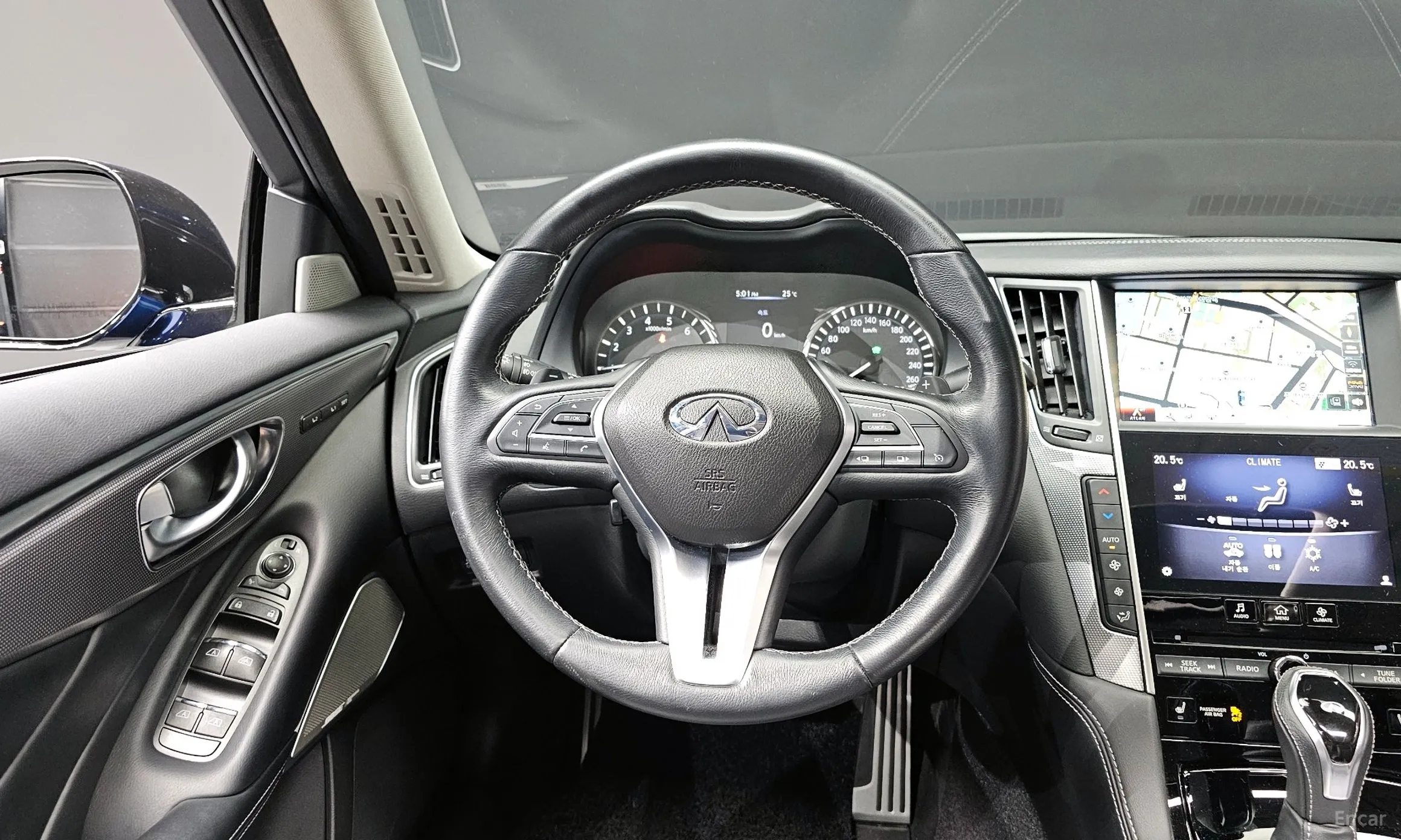 Infiniti Q50 превью 13