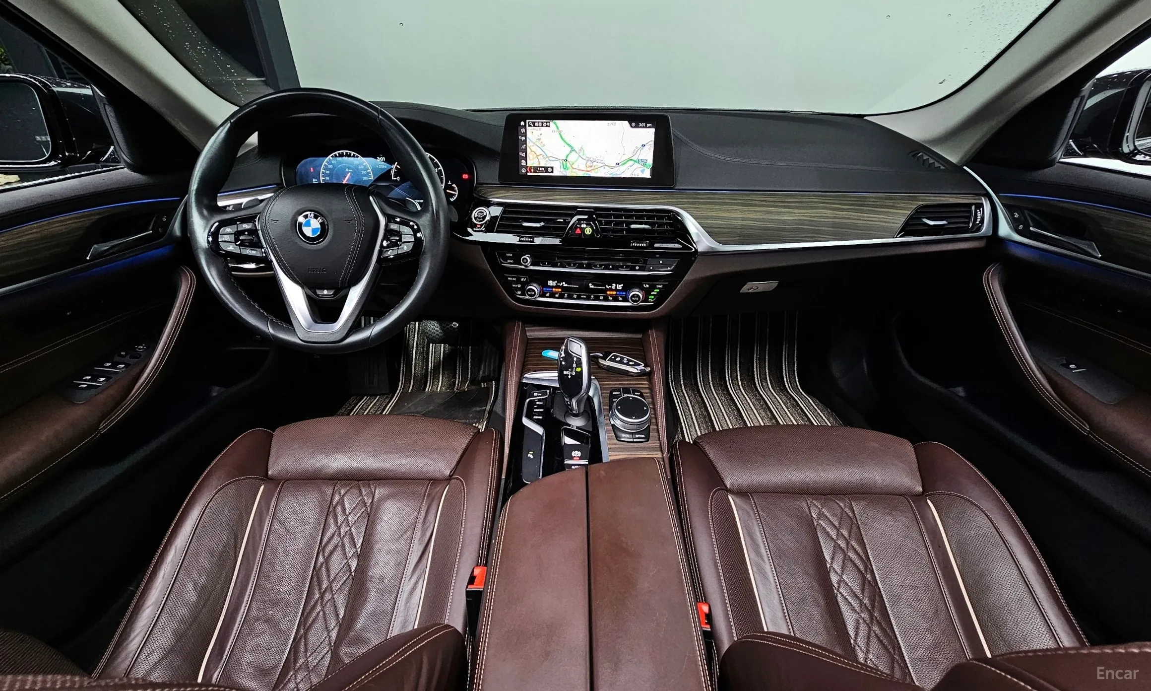 BMW 5 Series (G30) превью 7