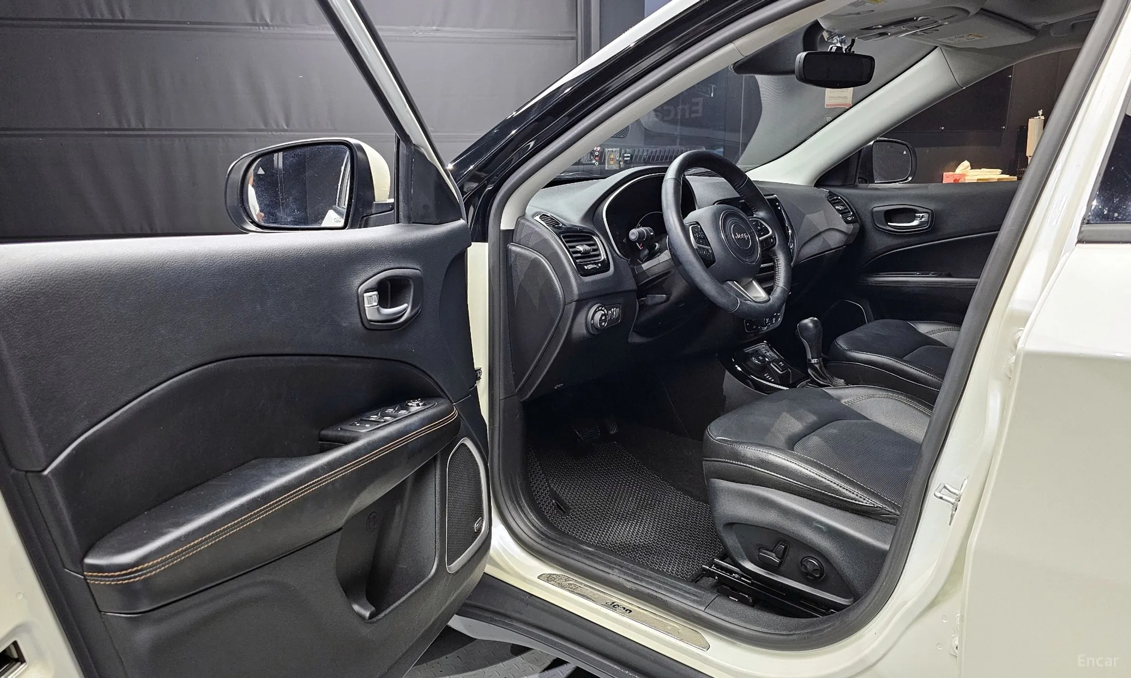 Jeep Compass 2nd Generation превью 10