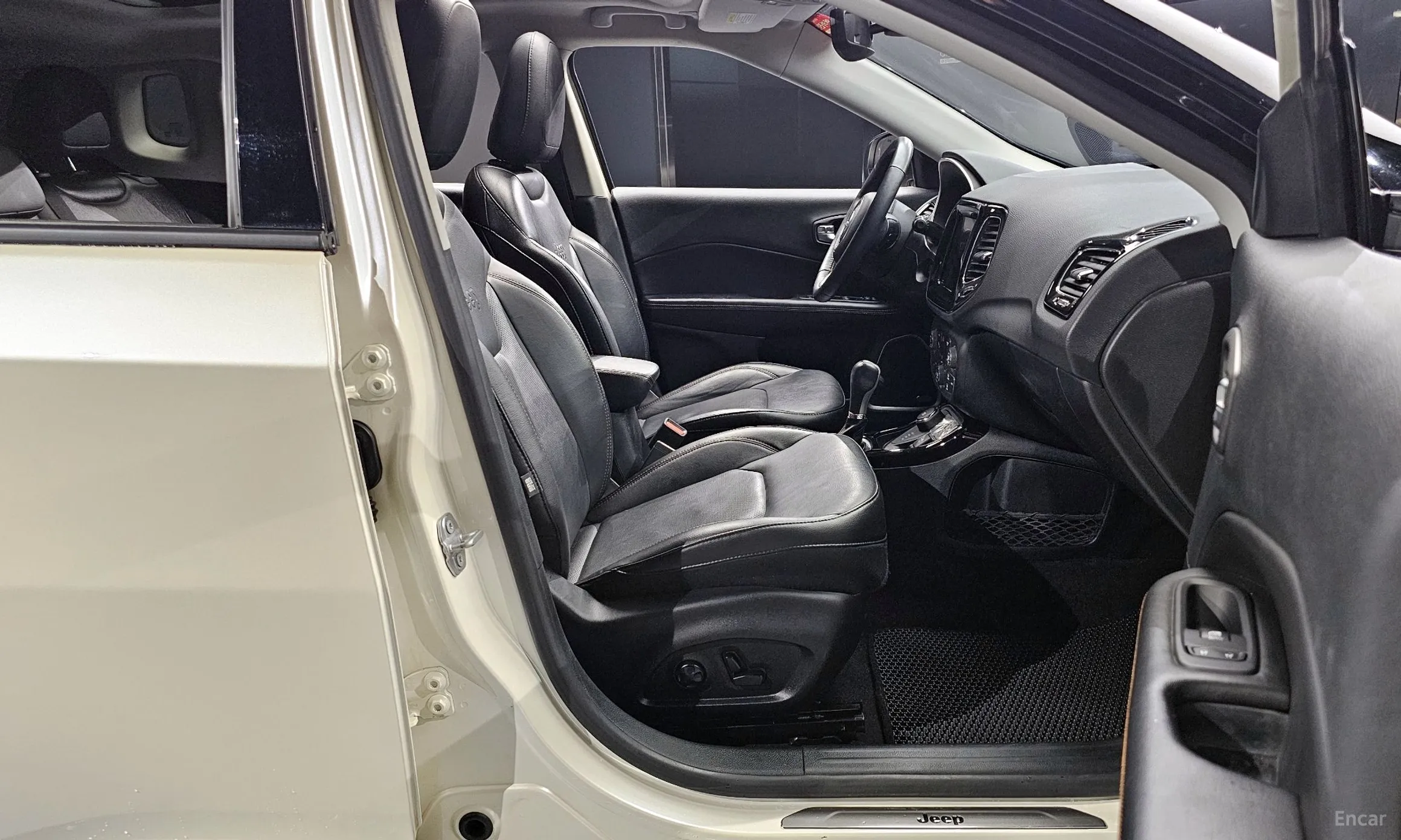 Jeep Compass 2nd Generation превью 11